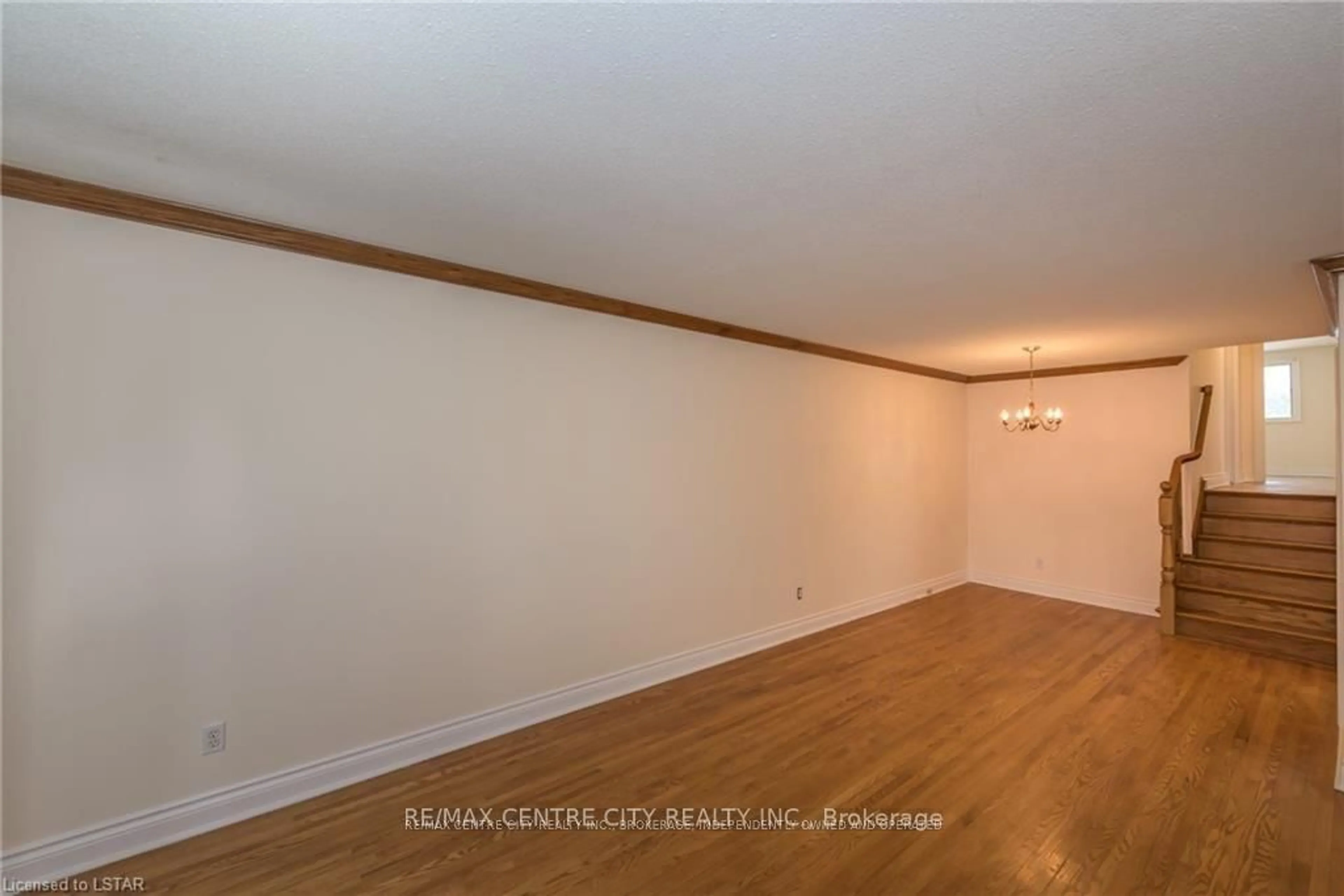 A pic of a room for 231 Banbury Rd, London South Ontario N5Z 4M1