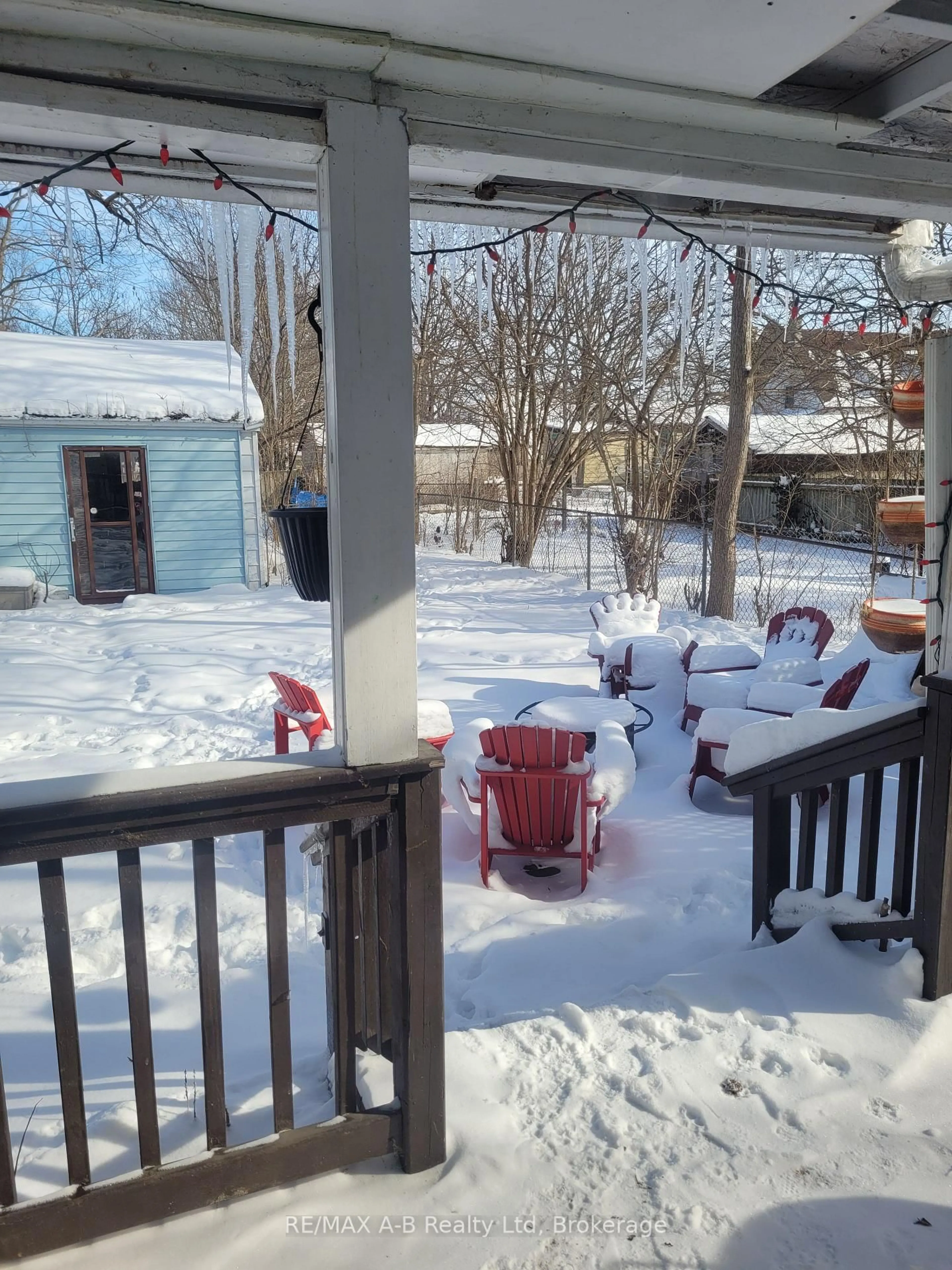 Patio, street for 190 Colborne St, London East Ontario N6B 2S2