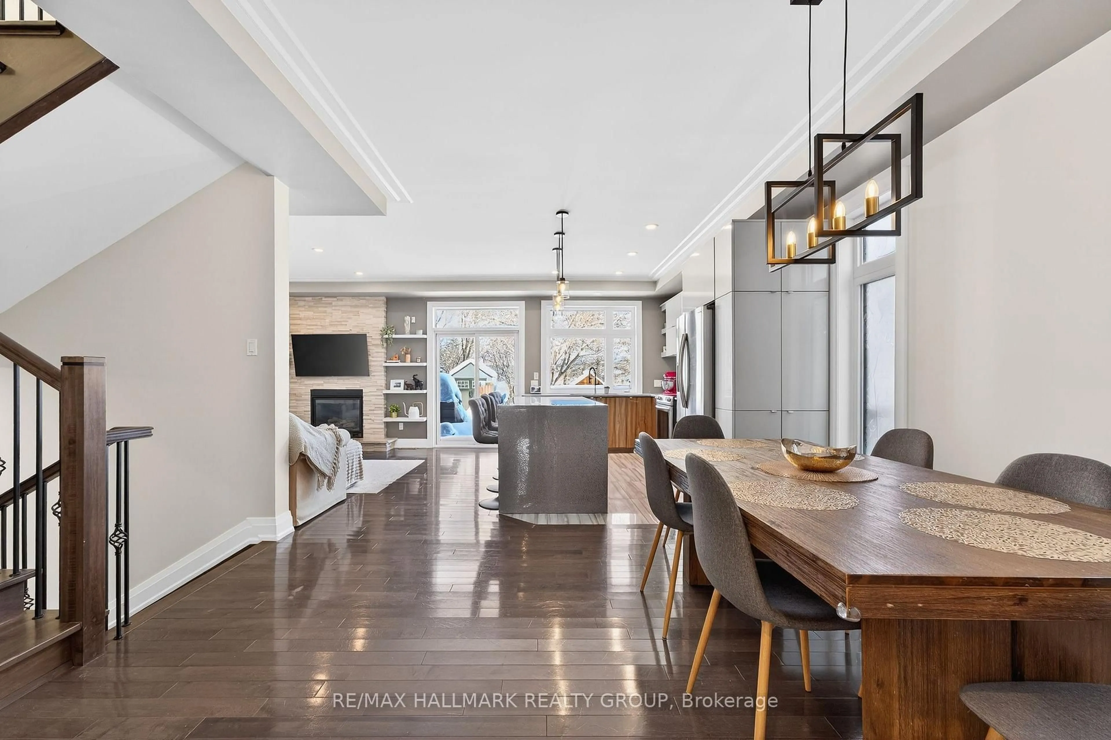 Open concept kitchen, ceramic/tile floor for 579 Foxview Pl, Ottawa Ontario K1K 4E1