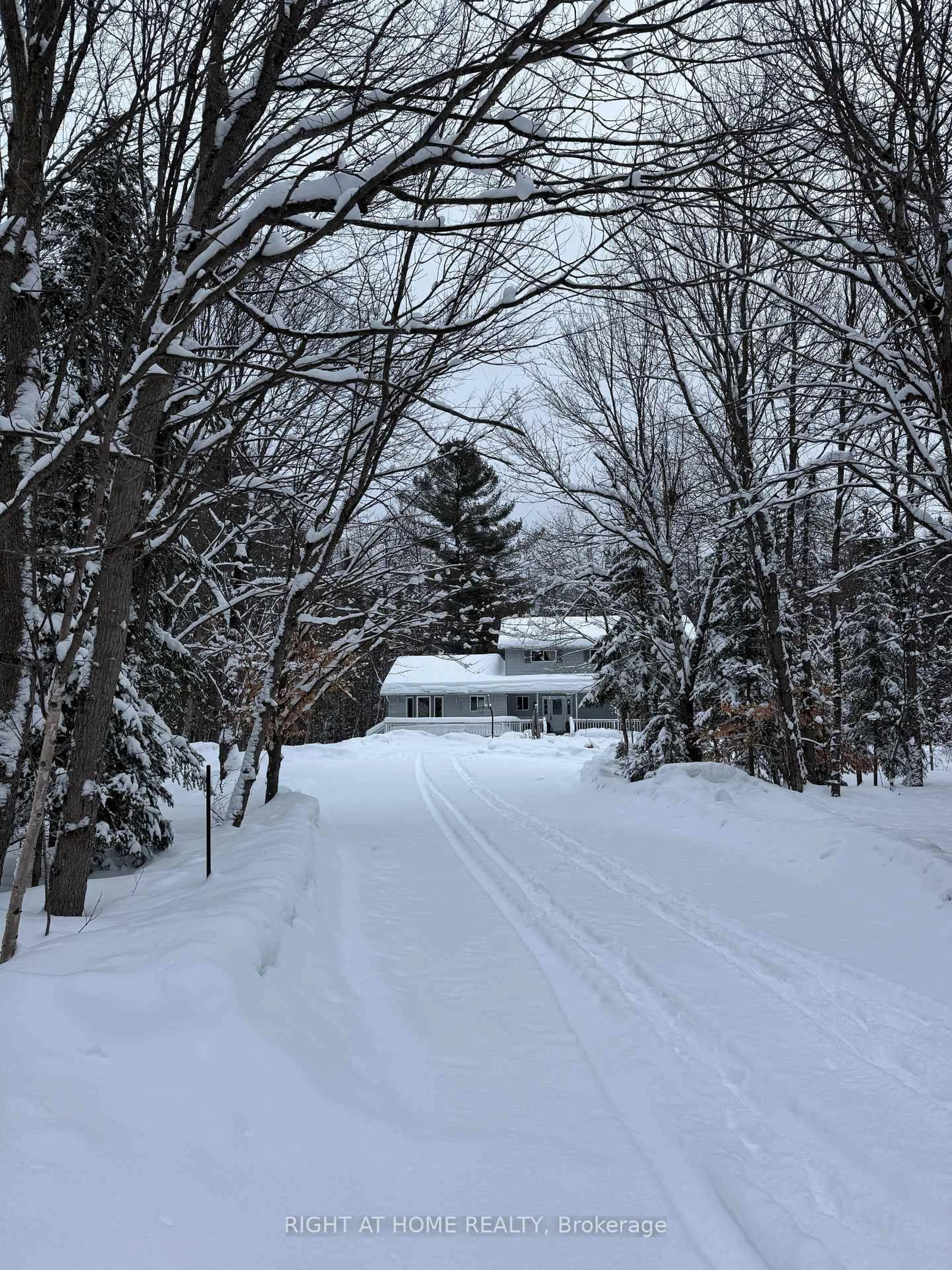 Unknown for 67 Bridgedale Cres, Huntsville Ontario P0B 1L0