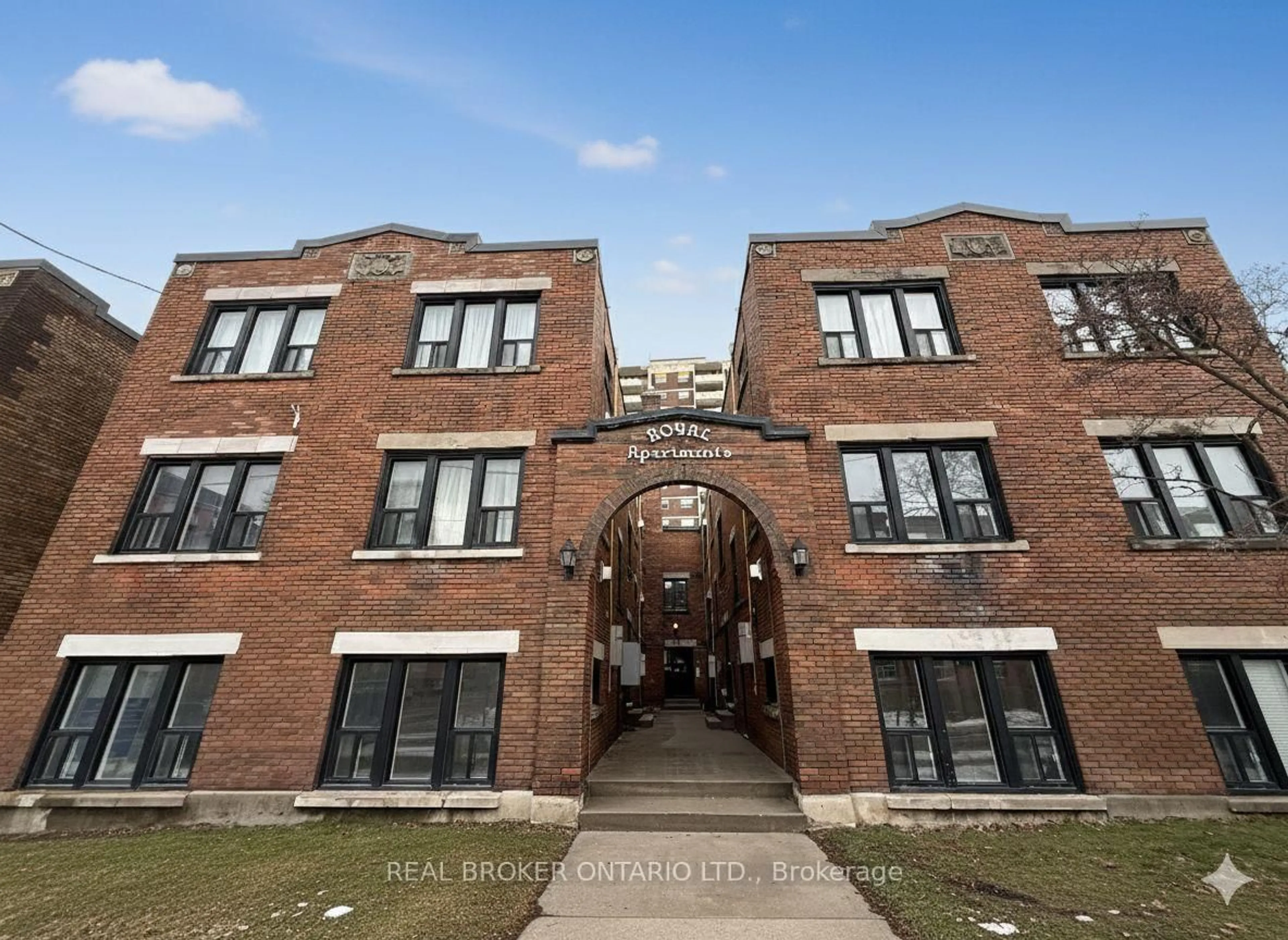 Unknown for 46 College St, Kitchener Ontario N2H 5A1