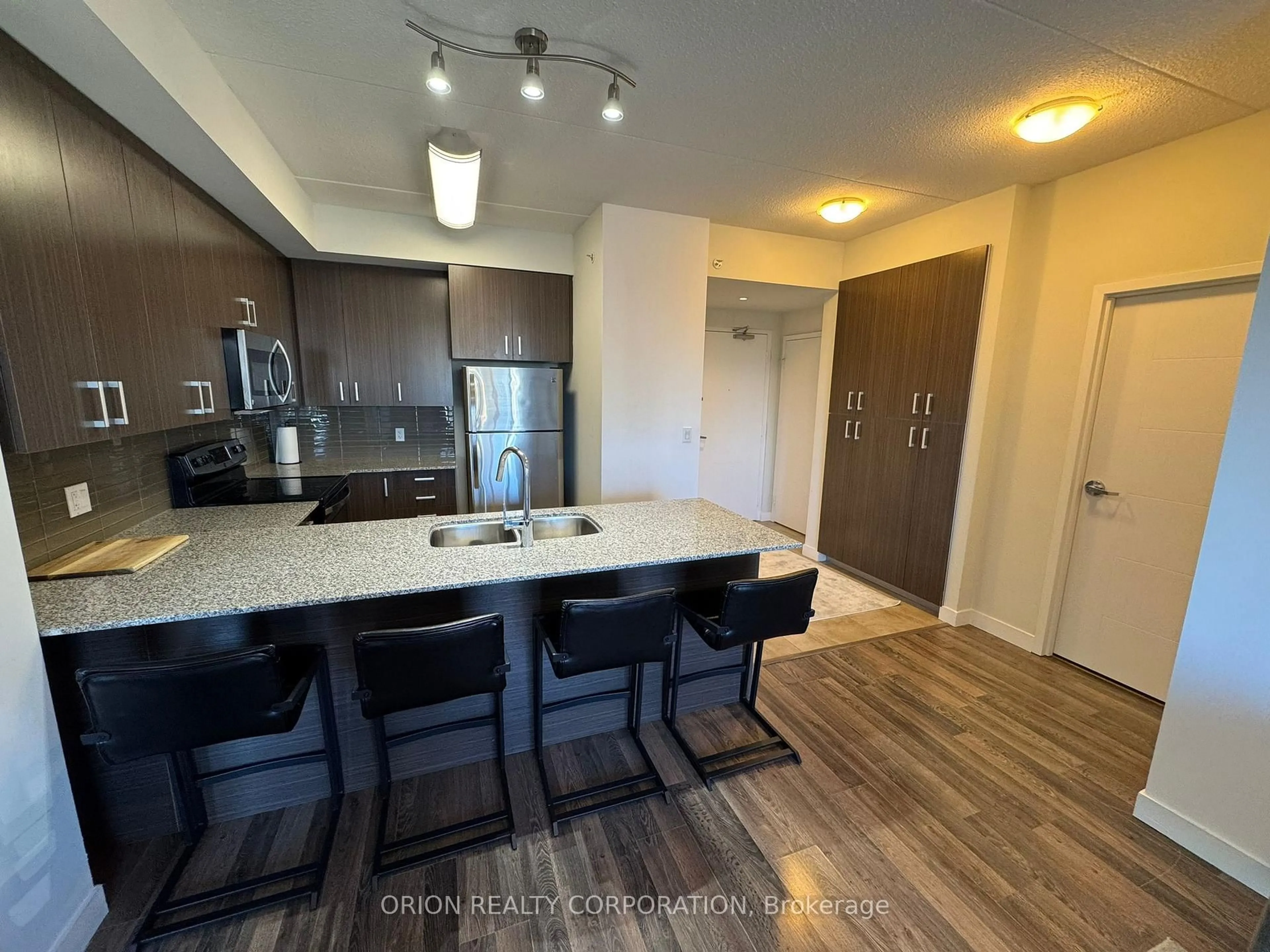 Open concept kitchen, unknown for 62 Balsam St #H405, Waterloo Ontario N2L 3H2
