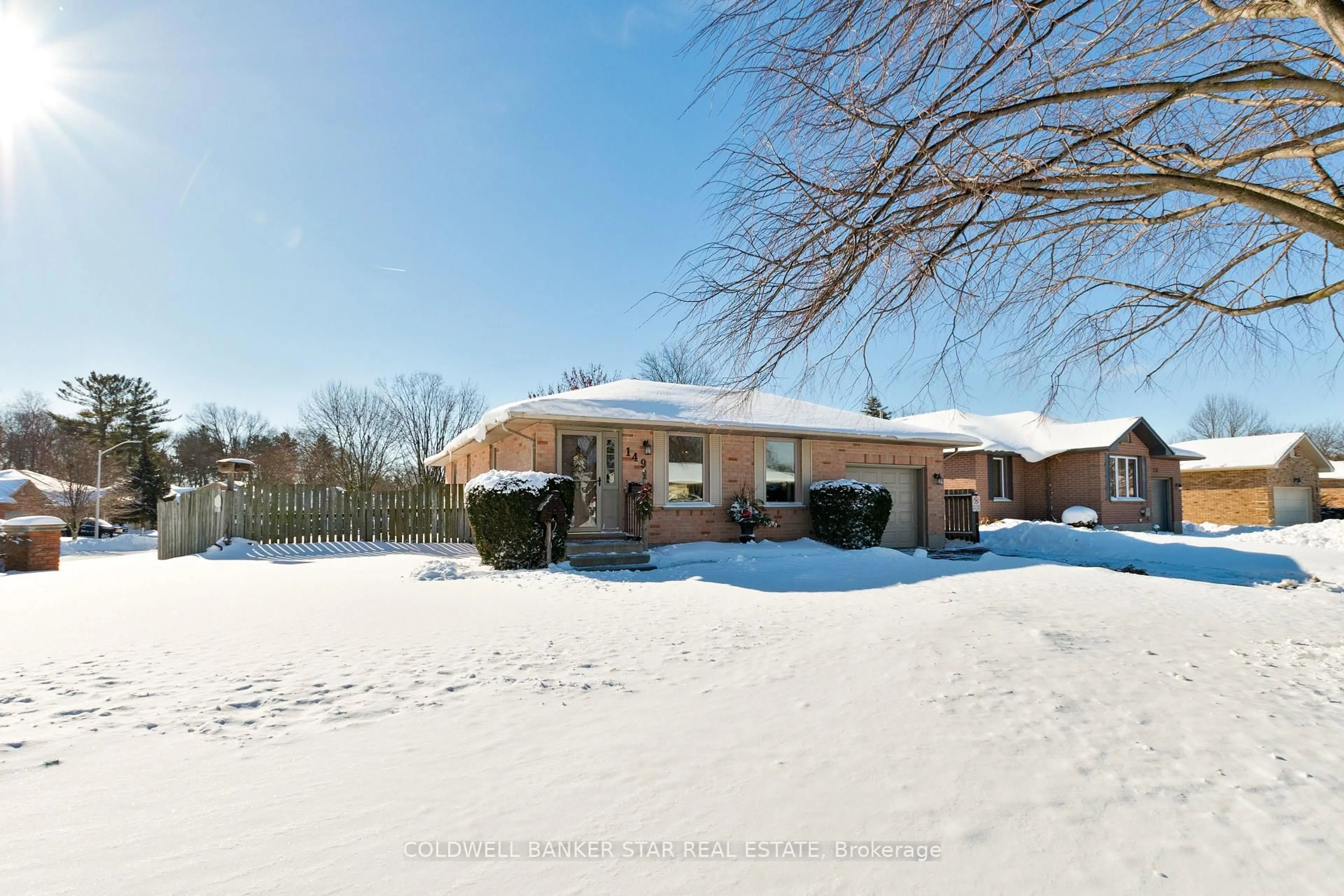 A pic from outside/outdoor area/front of a property/back of a property/a pic from drone, street for 149 Fath Ave, Aylmer Ontario N5H 3E2