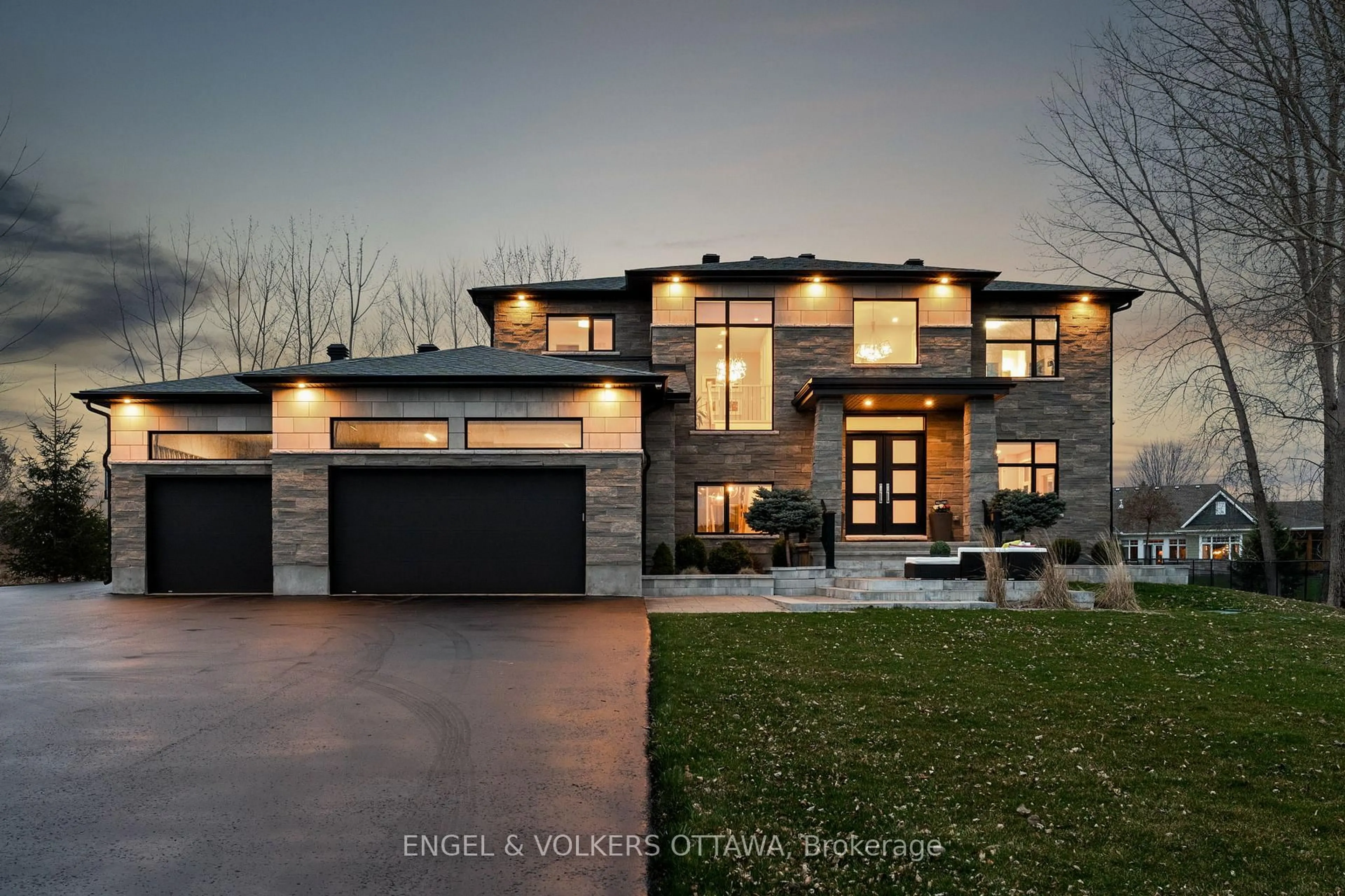 Home with brick exterior material, street for 532 Leimerk Crt, Ottawa Ontario K4M 0E8