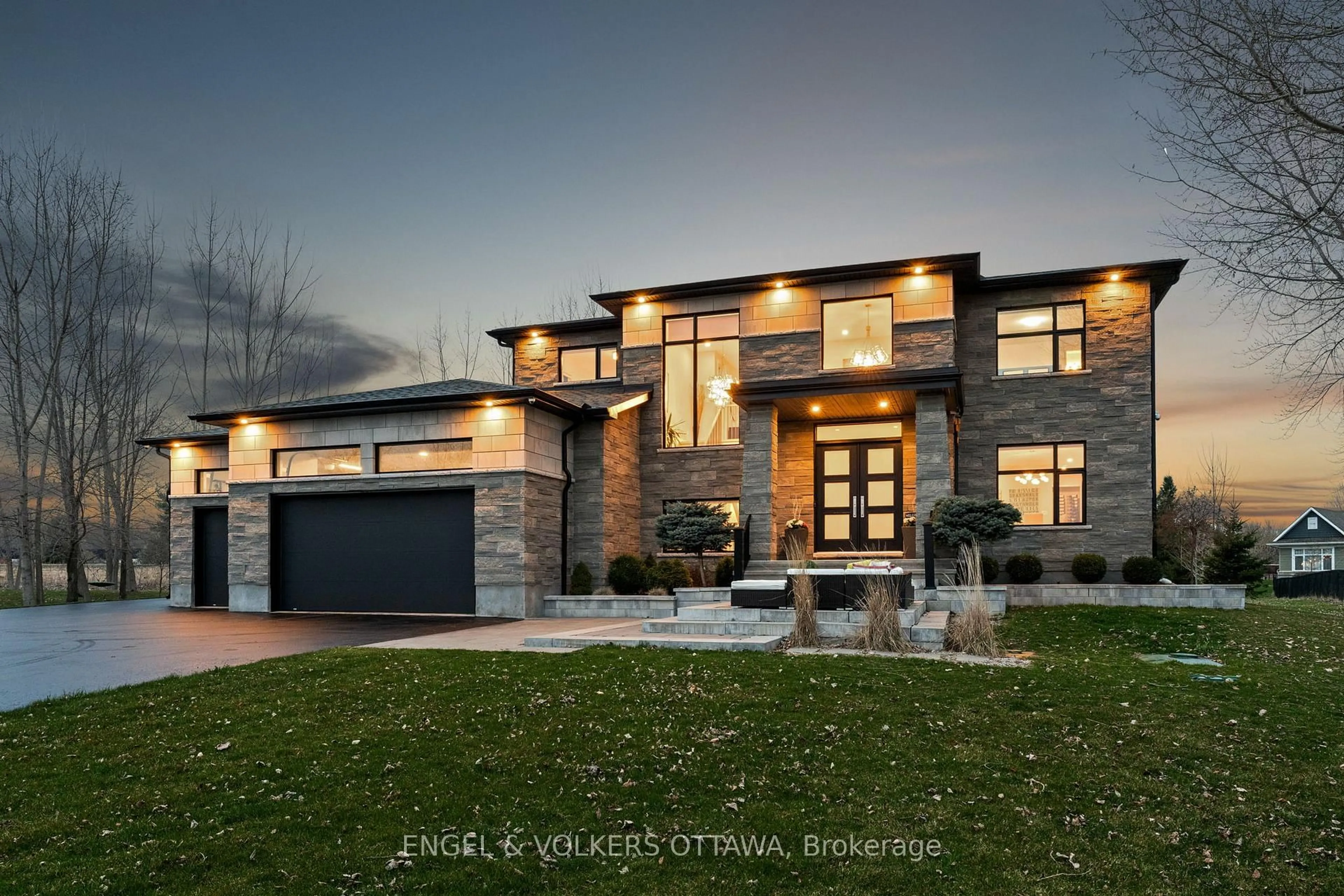 Home with brick exterior material, street for 532 Leimerk Crt, Ottawa Ontario K4M 0E8