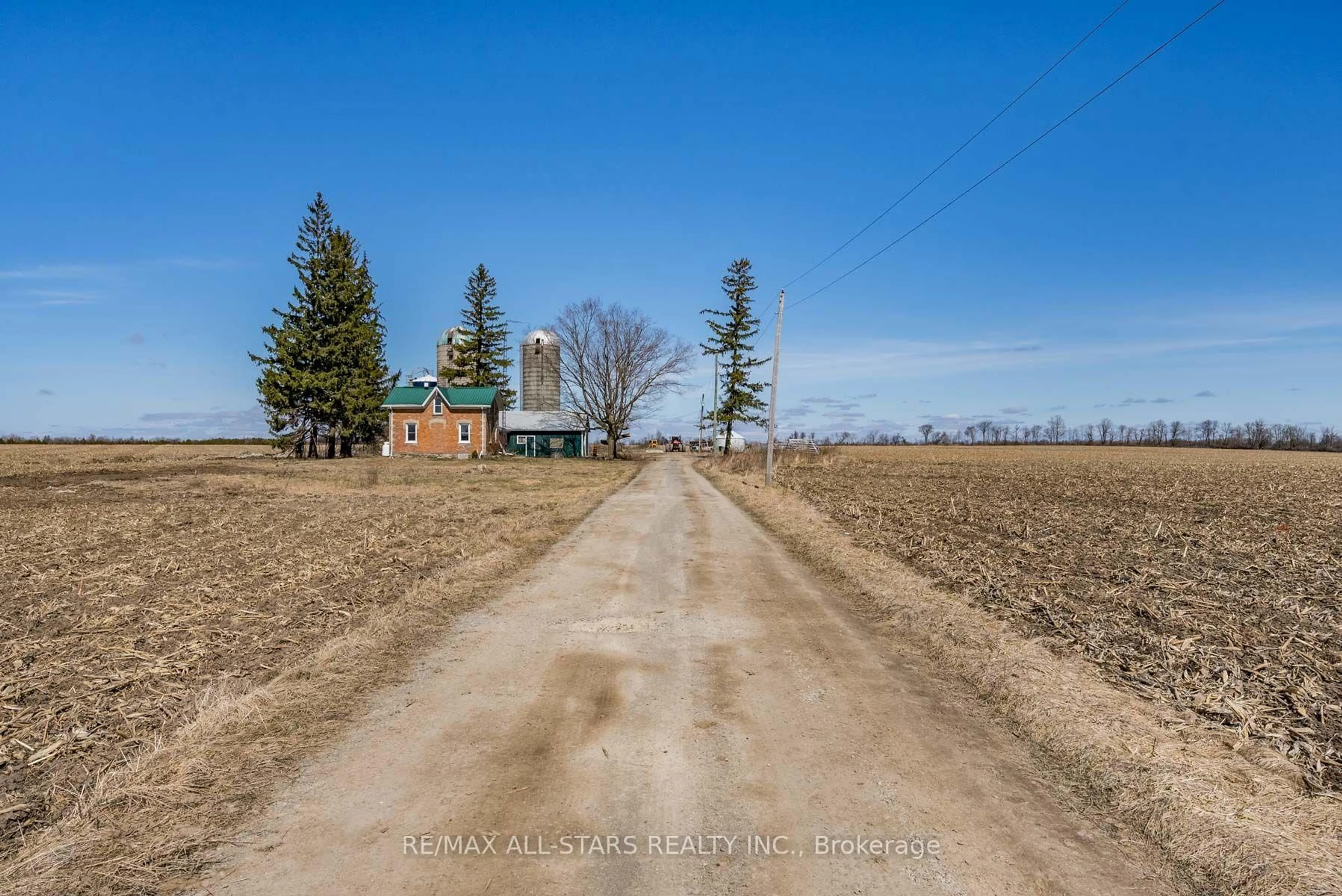 A pic from outside/outdoor area/front of a property/back of a property/a pic from drone, street for 201 Royal Oak Rd, Kawartha Lakes Ontario K0M 2J0