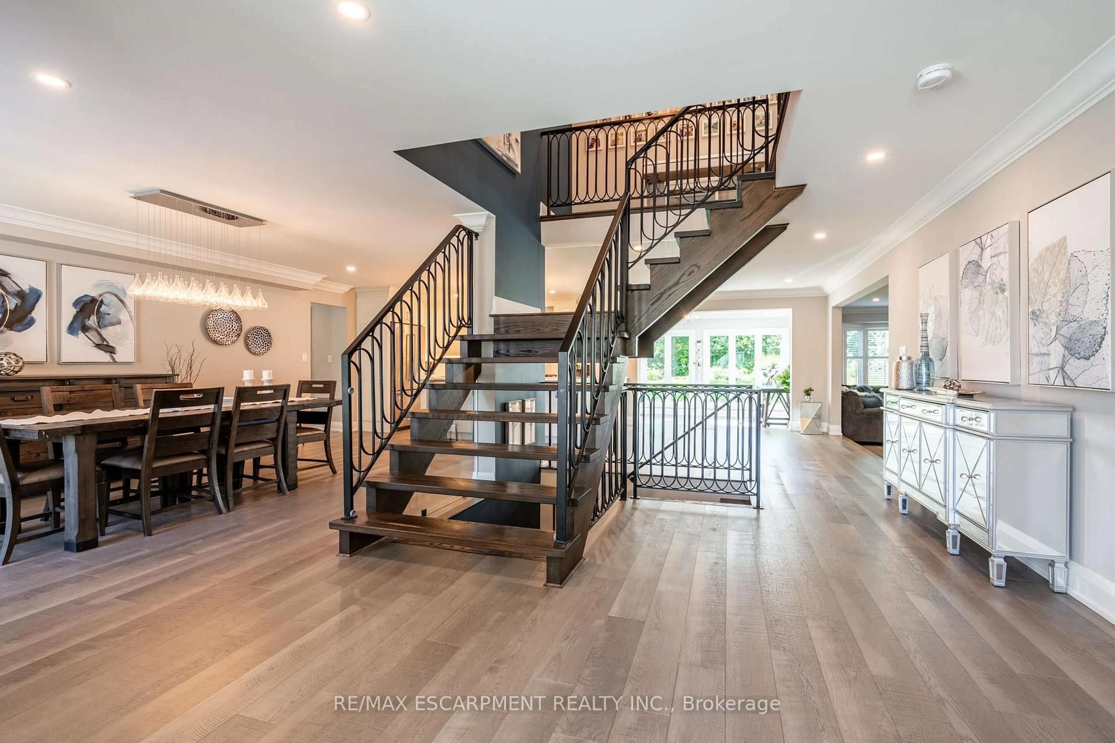 Unknown for 81 Flanders Dr, Hamilton Ontario L8B 0G6