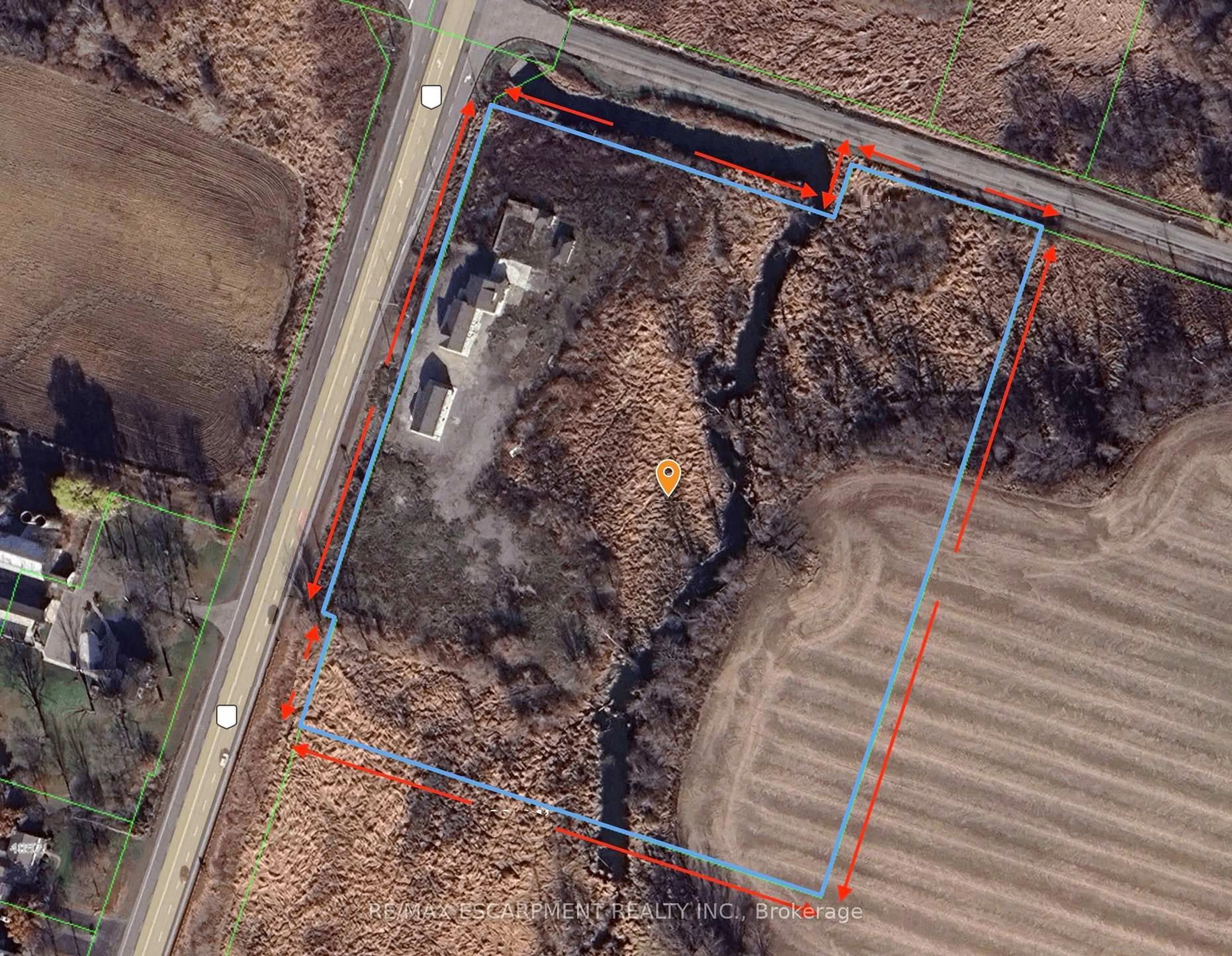 A pic from outside/outdoor area/front of a property/back of a property/a pic from drone, building for 4049 6 Highway, Hamilton Ontario L0R 1W0