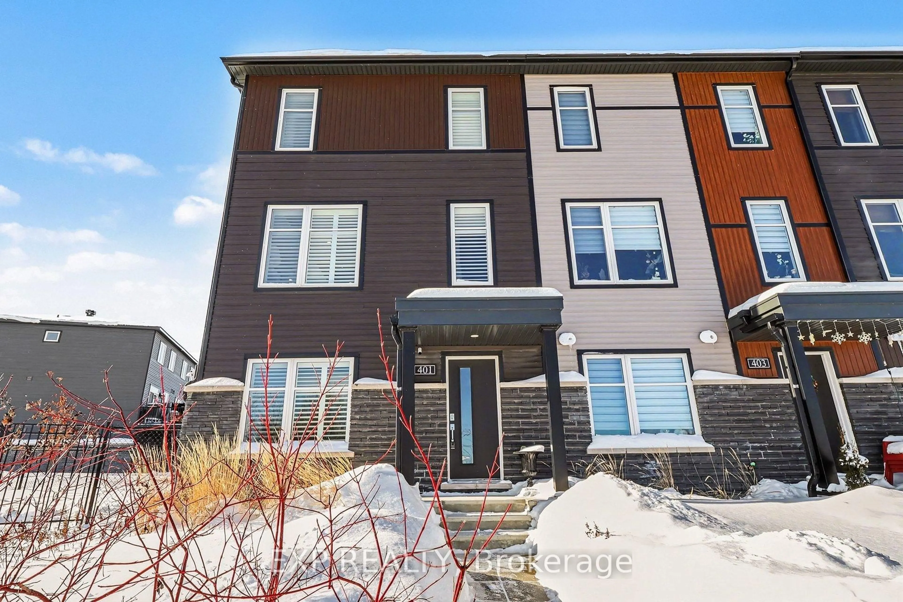 Home with brick exterior material, street for 401 Aquaview Dr, Orleans Ontario K4A 5K6