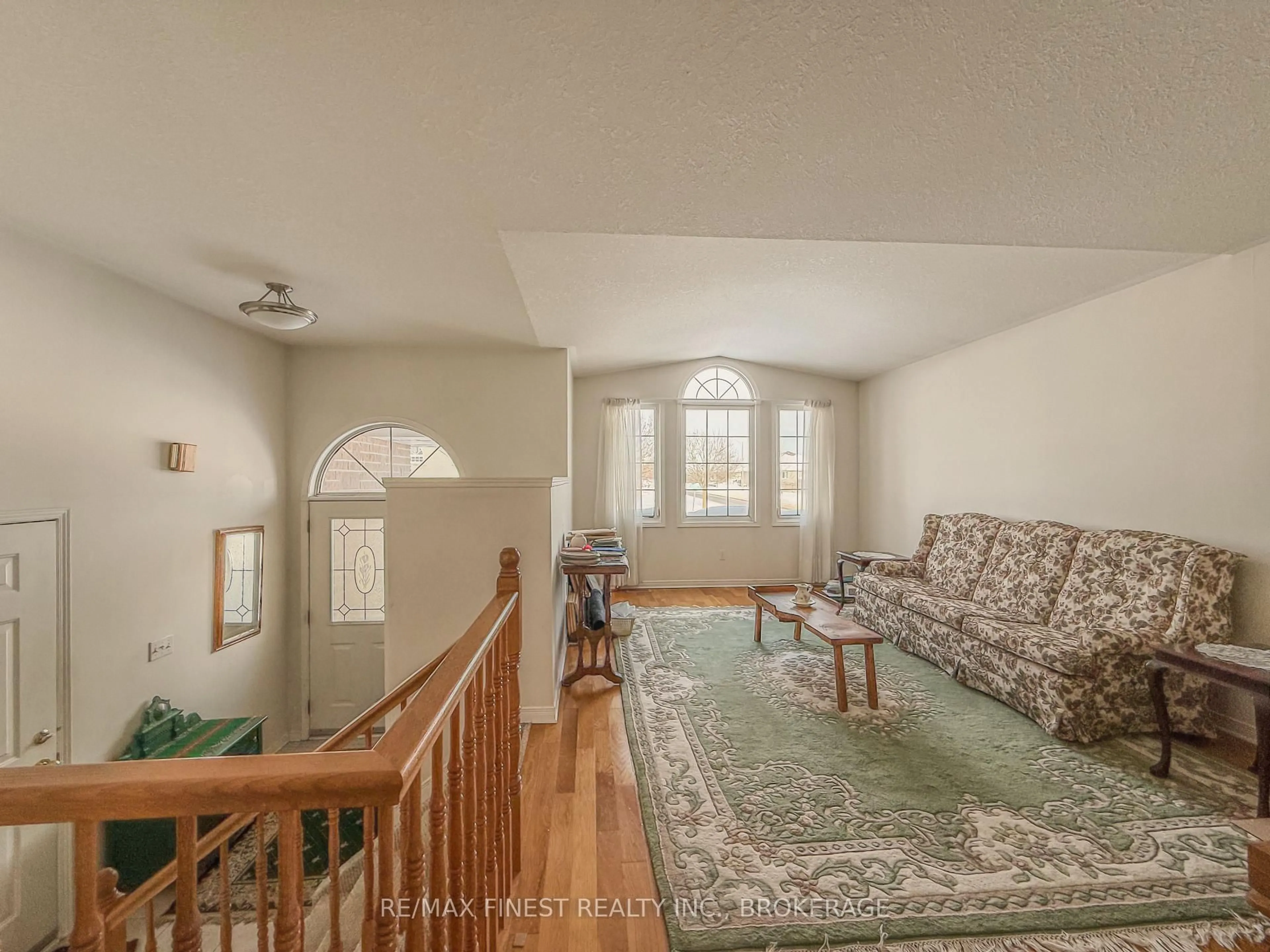 Living room with furniture, unknown for 223 Sheridan St, Kingston Ontario K7P 3E4