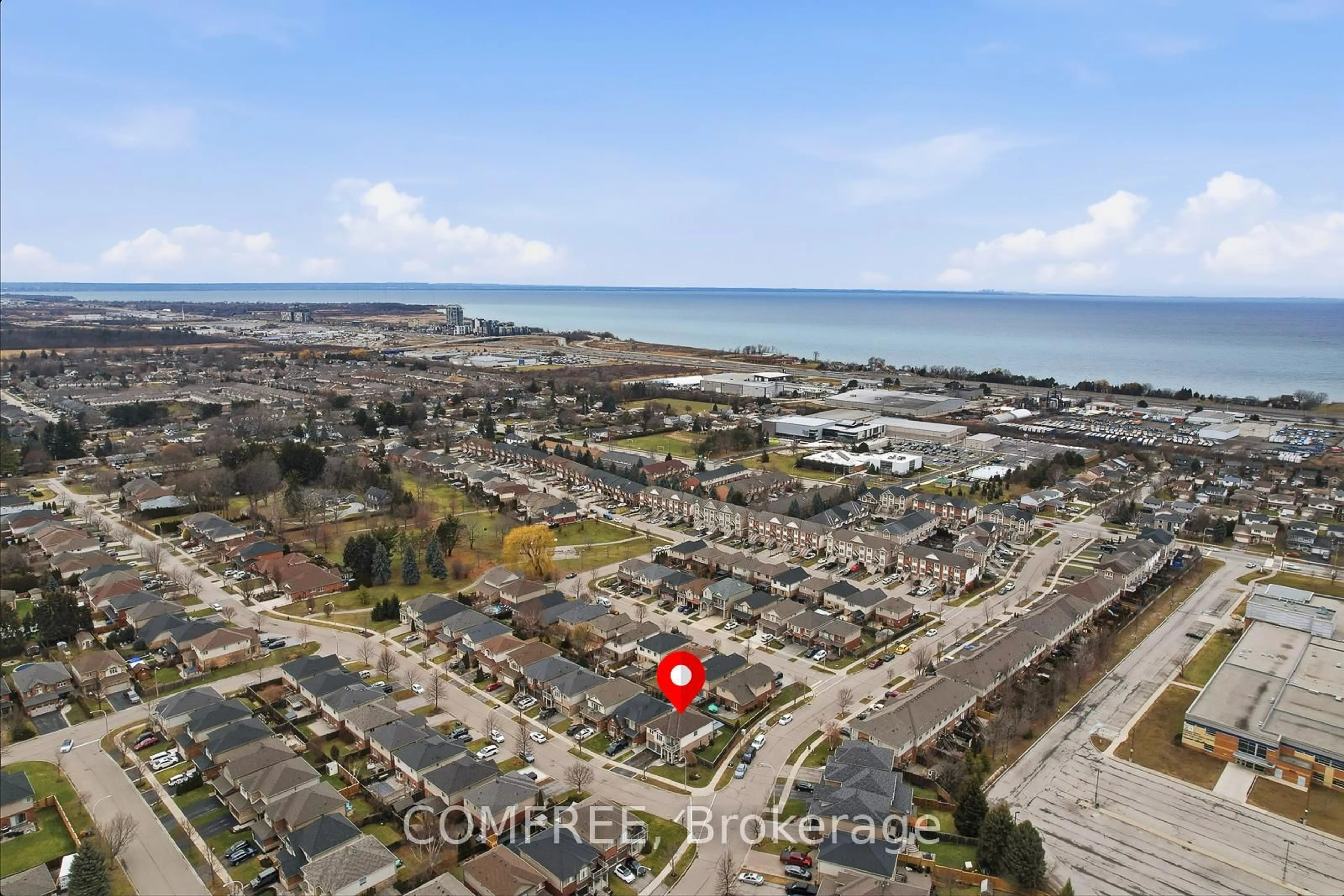 A pic from outside/outdoor area/front of a property/back of a property/a pic from drone, water/lake/river/ocean view for 61 Evergreens Dr, Grimsby Ontario L3M 0A9