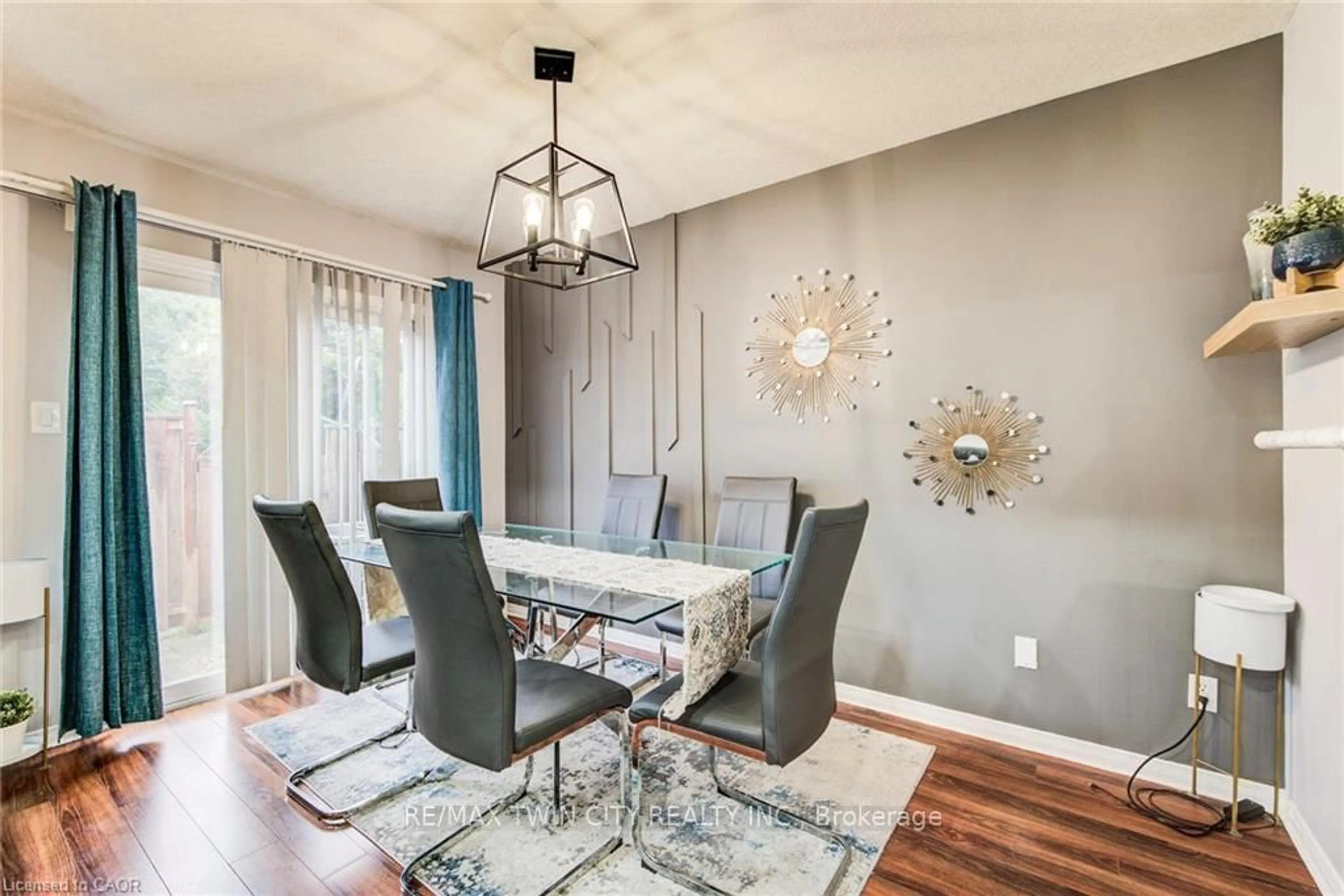 Dining room, wood/laminate floor for 120 Dudhope Ave #20, Cambridge Ontario N1R 4T7