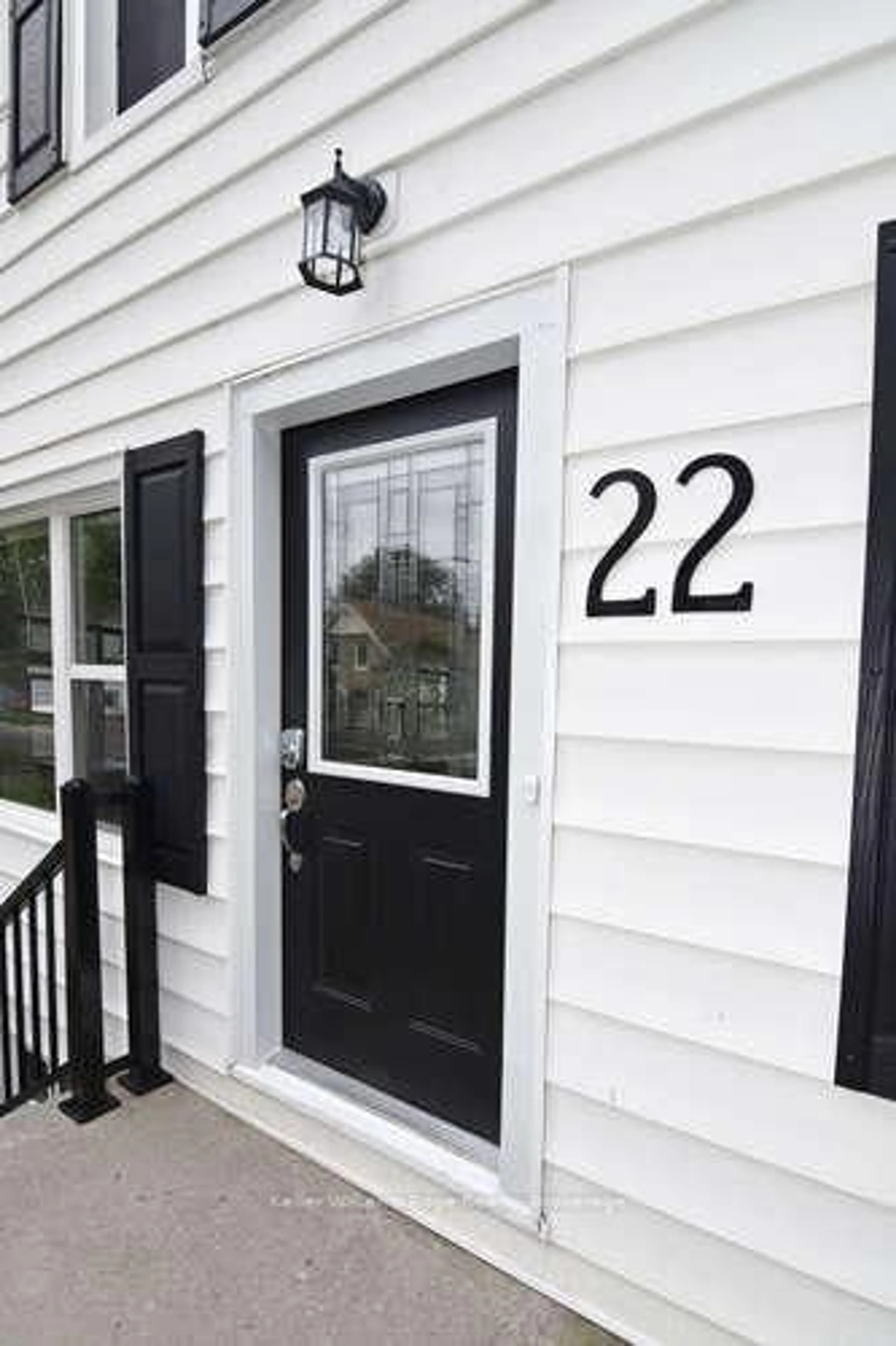 Unknown for 22 Kensington Ave, London North Ontario N6H 1C2