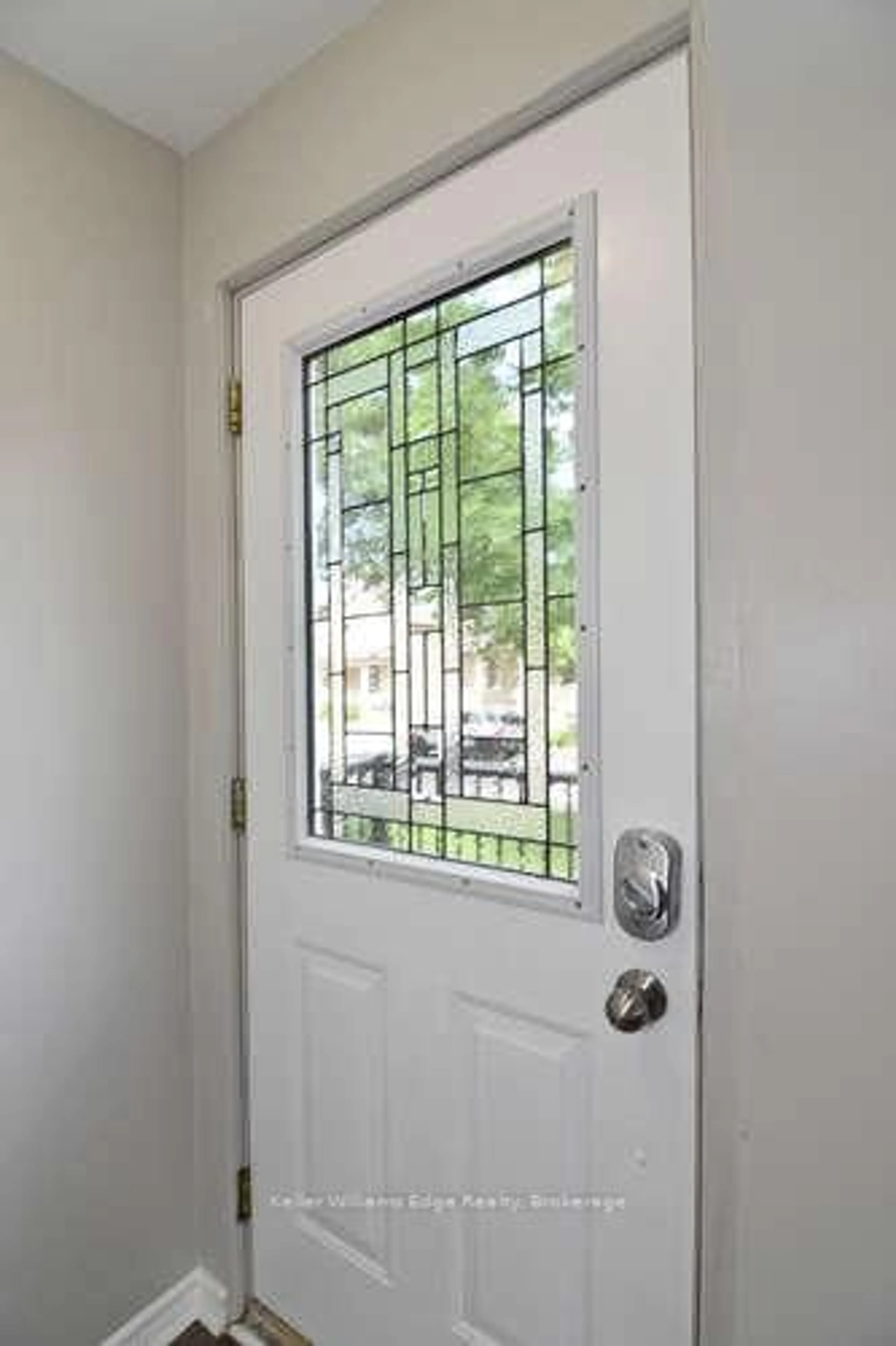 Indoor entryway for 22 Kensington Ave, London North Ontario N6H 1C2