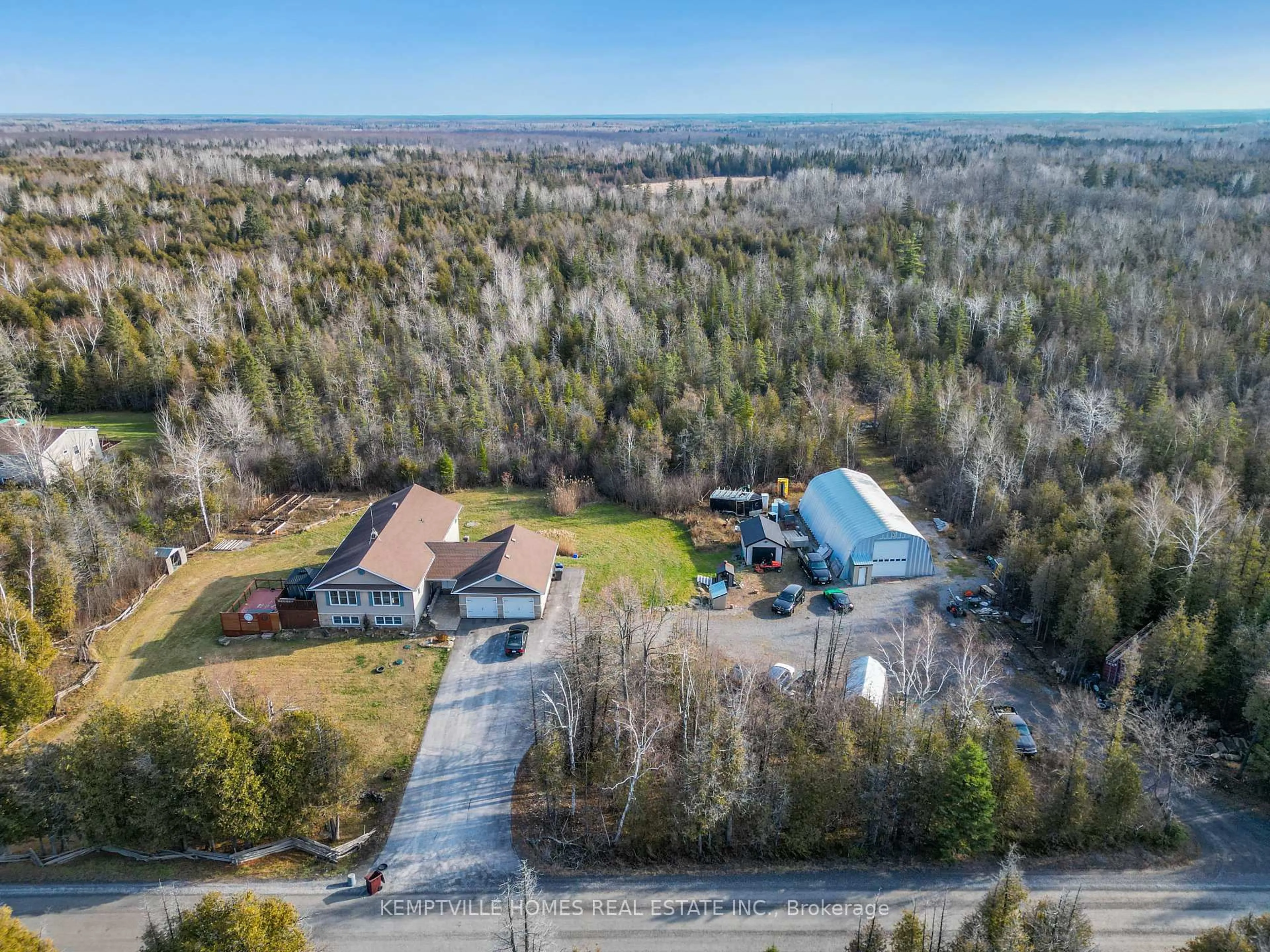A pic from outside/outdoor area/front of a property/back of a property/a pic from drone, unknown for 7151 GALLAGHER Rd, North Gower Ontario K0A 2T0
