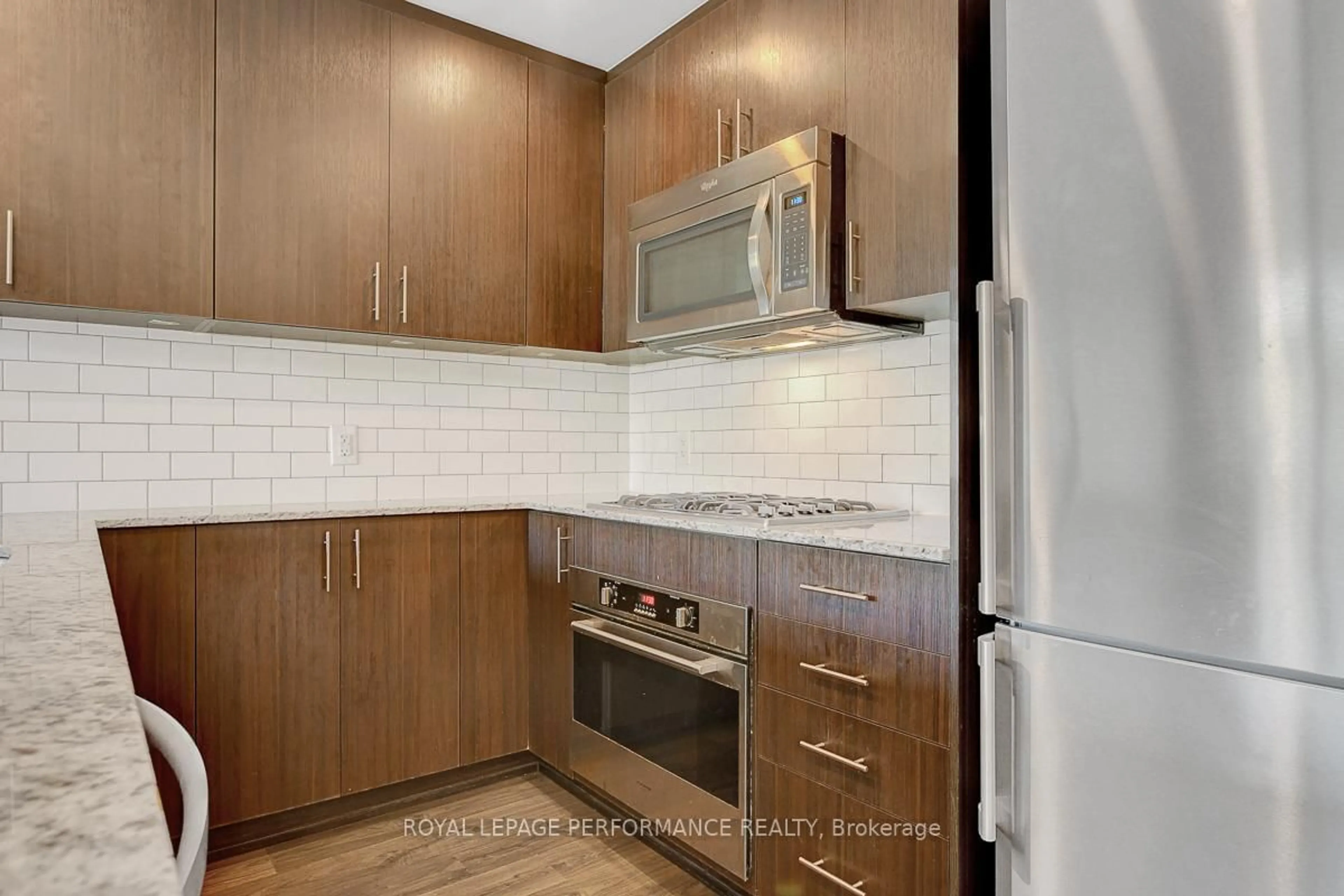 Standard kitchen, unknown for 7 Marquette Ave #413, Ottawa Ontario K1L 8A7