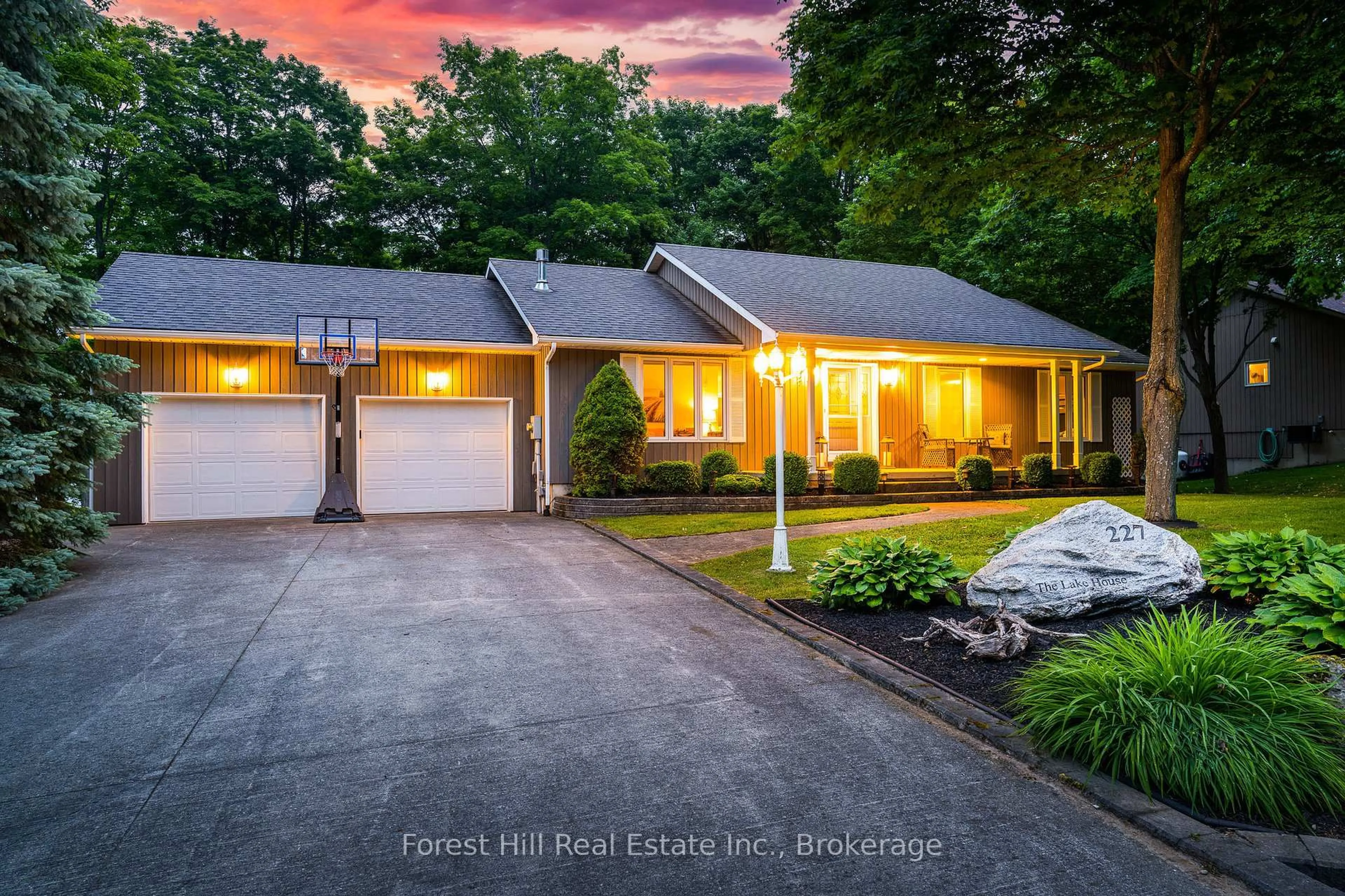 Unknown for 227 Peters Cres, Grey Highlands Ontario N0C 1E0