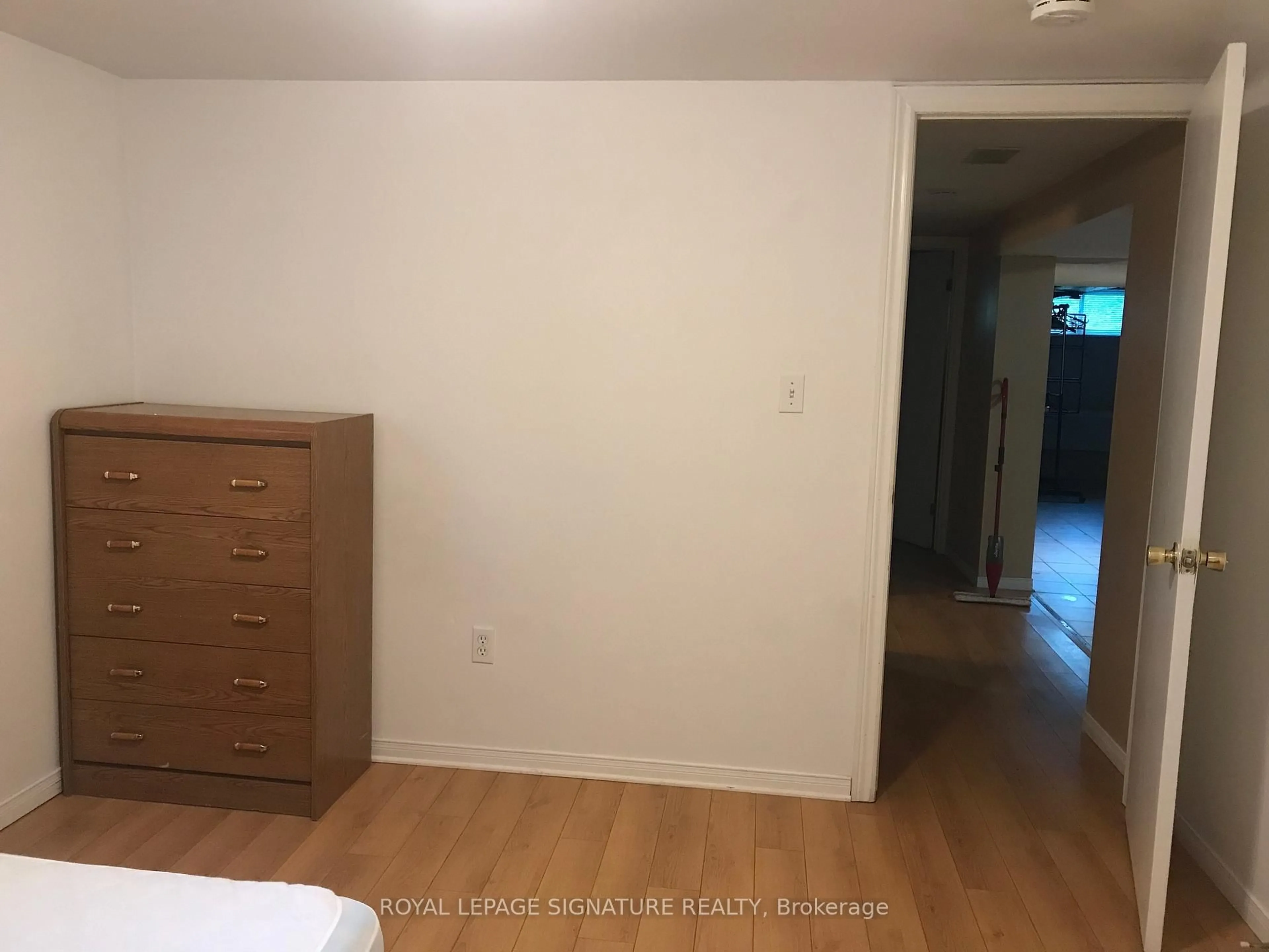 A pic of a room for 38 High St, Waterloo Ontario N2L 3X8