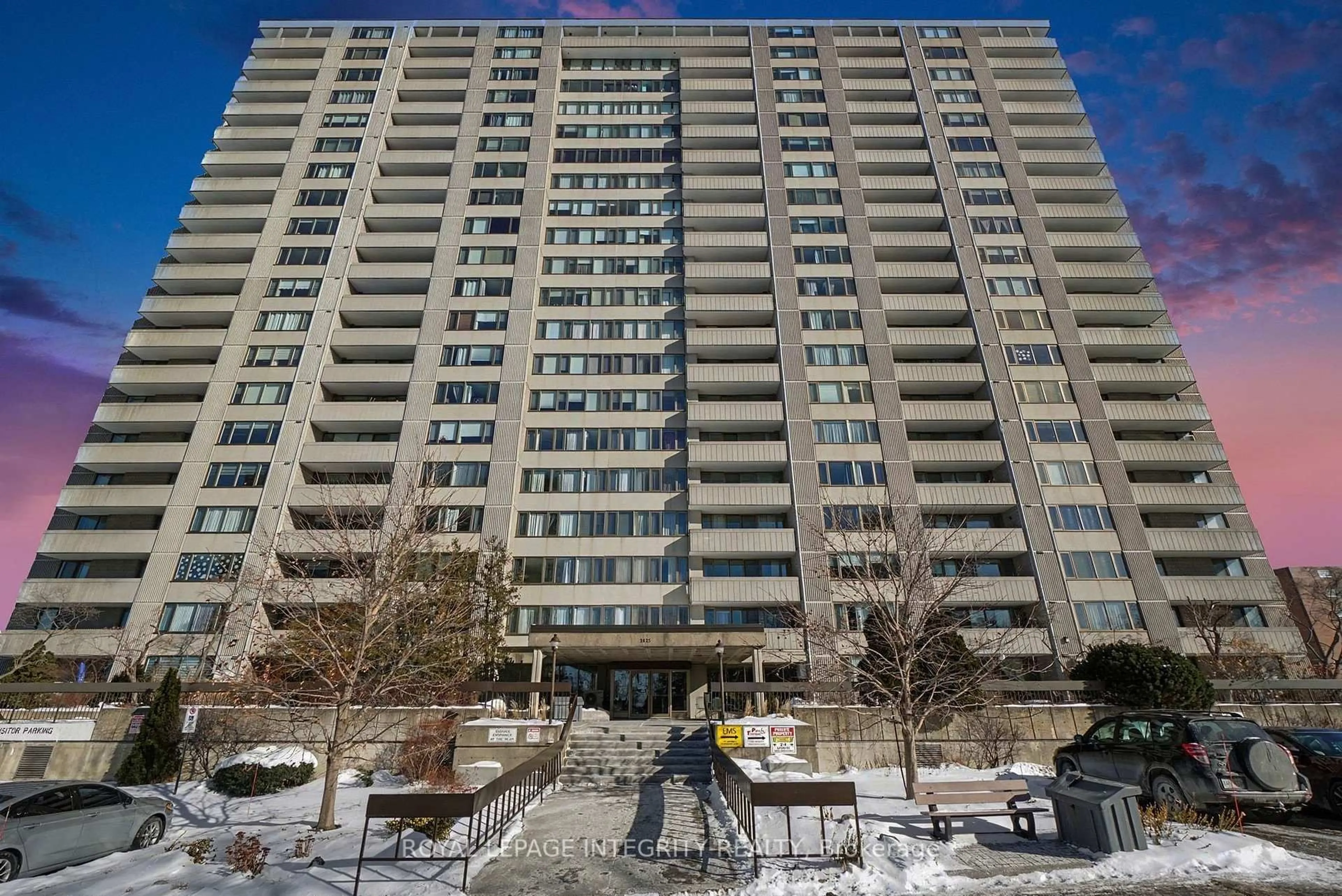 Unknown for 2625 Regina St #803, Ottawa Ontario K2B 5W8