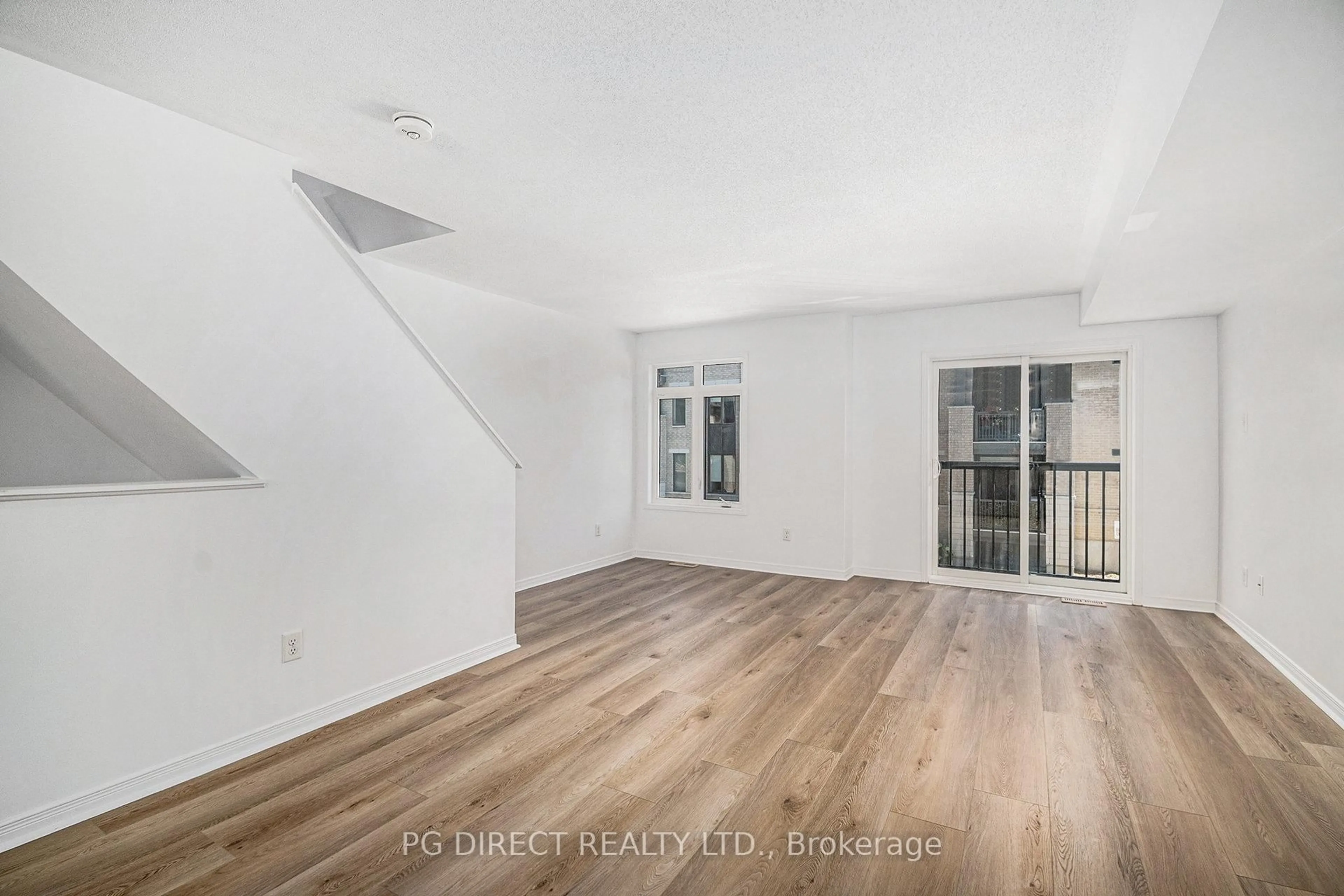 A pic of a room for 542 Recolte Private, Ottawa Ontario K1E 0B4