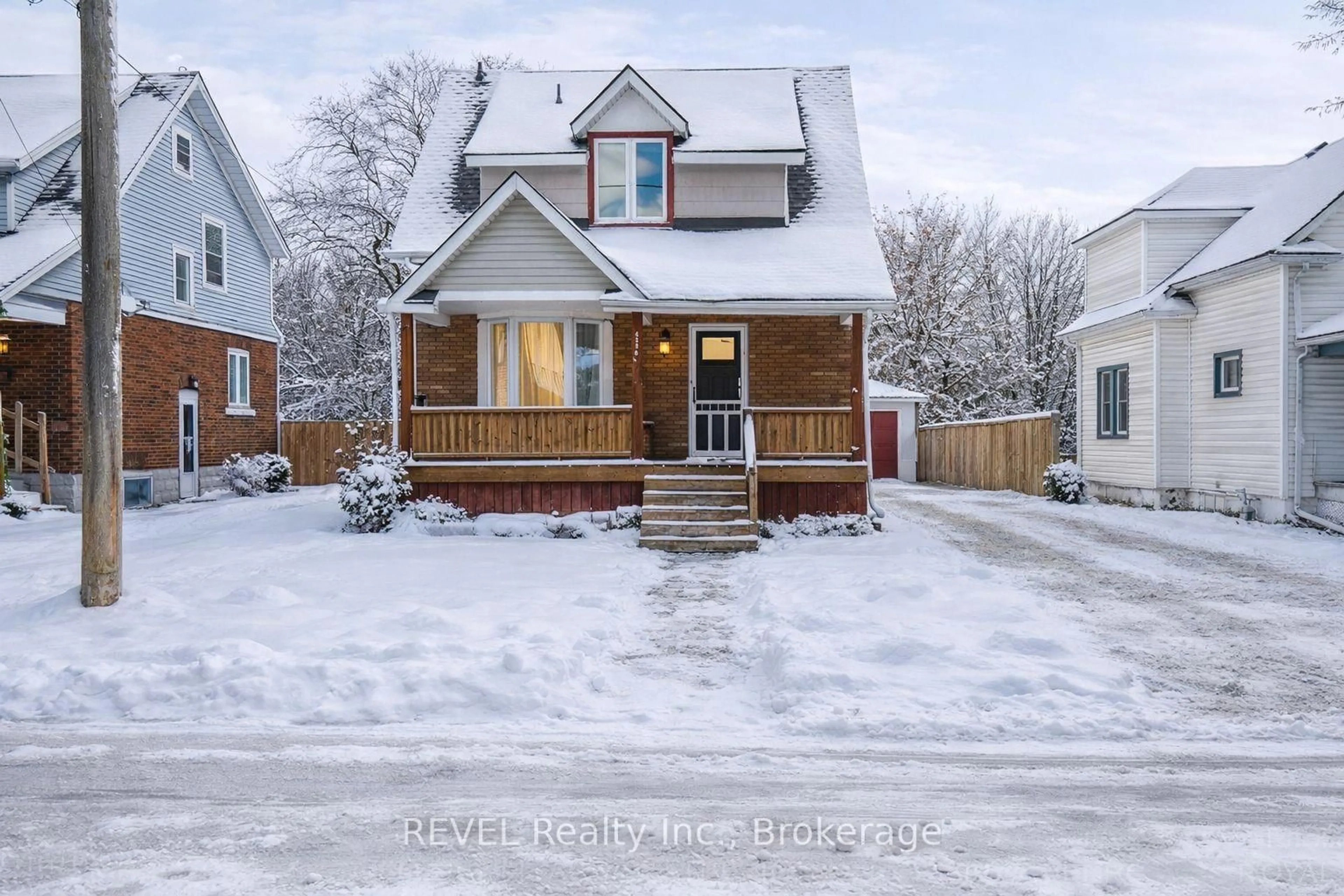 Unknown for 4586 Fifth Ave, Niagara Falls Ontario L2E 4R6