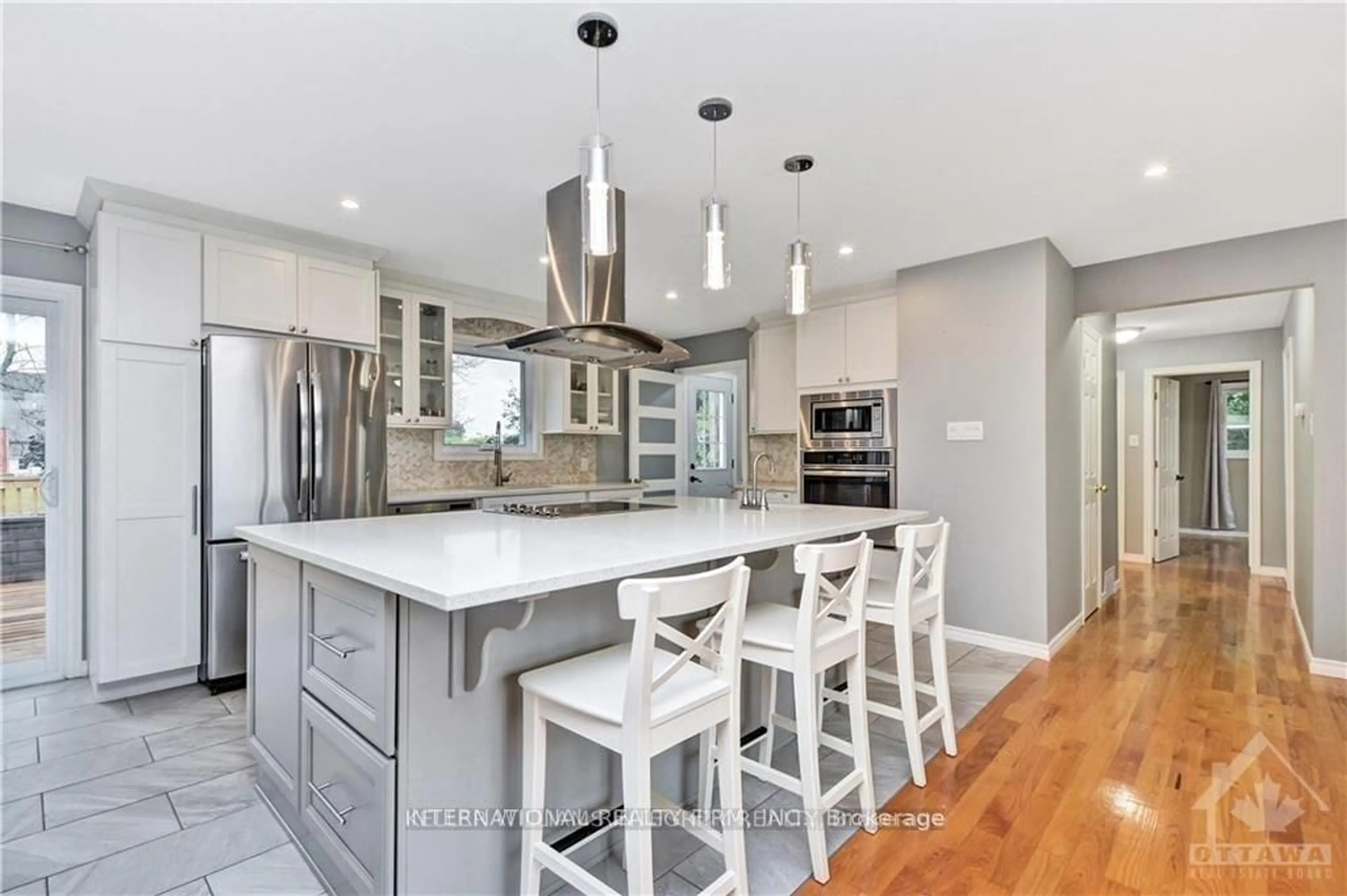 Open concept kitchen, ceramic/tile floor for 5 Murphy Crt, Kanata Ontario K2W 1B7
