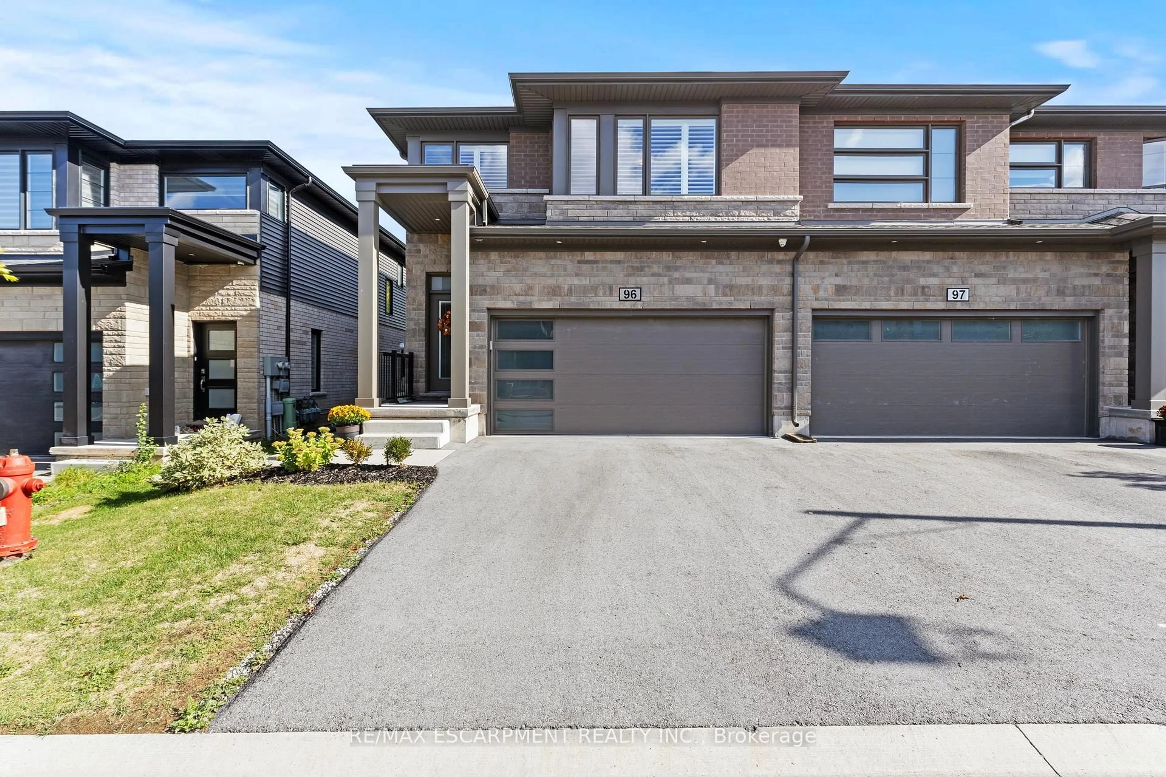 Home with brick exterior material, street for 4552 PORTAGE Rd #96, Niagara Falls Ontario L2E 6A8