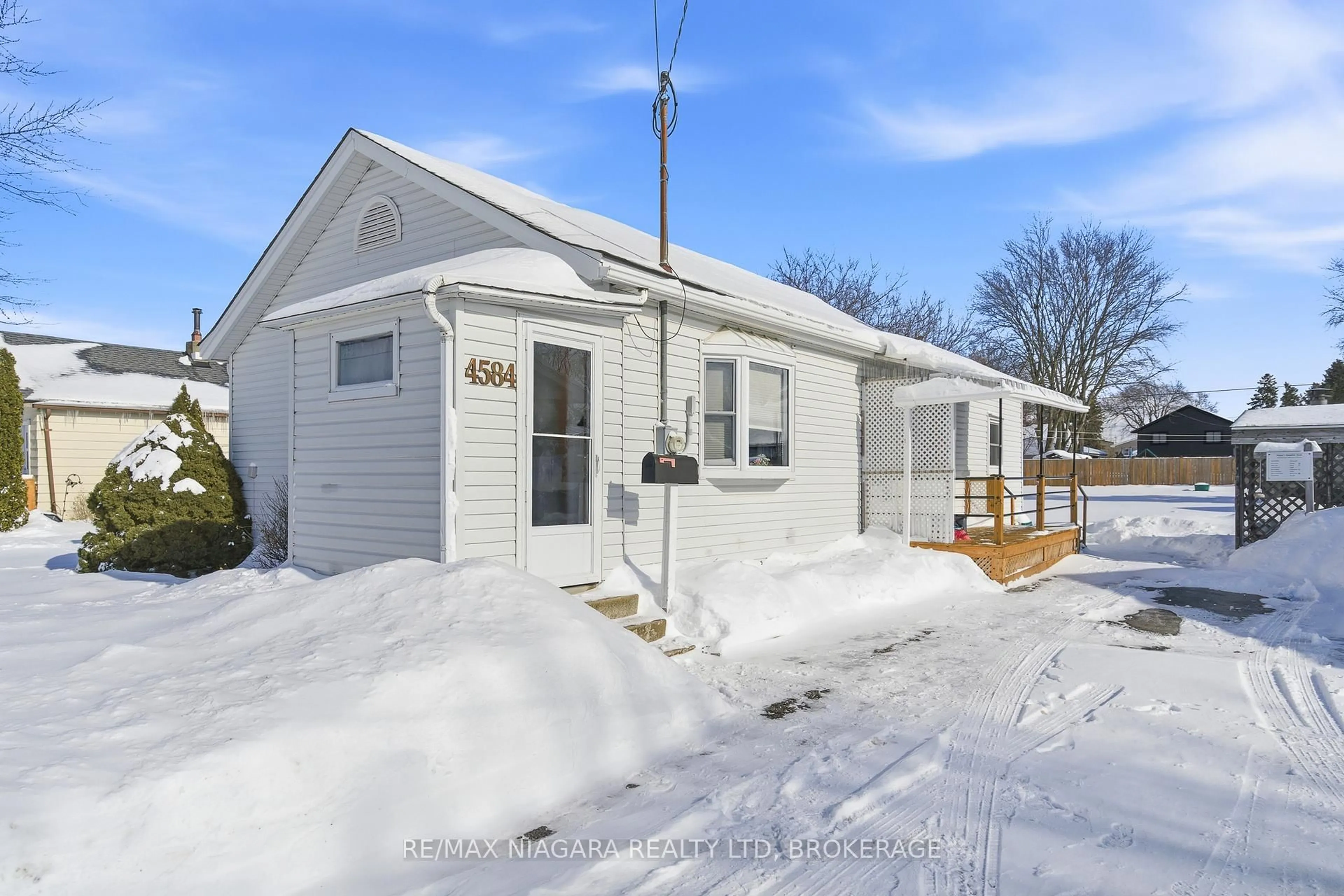 Unknown for 4584 Baldwin Ave, Niagara Falls Ontario L2H 1N8