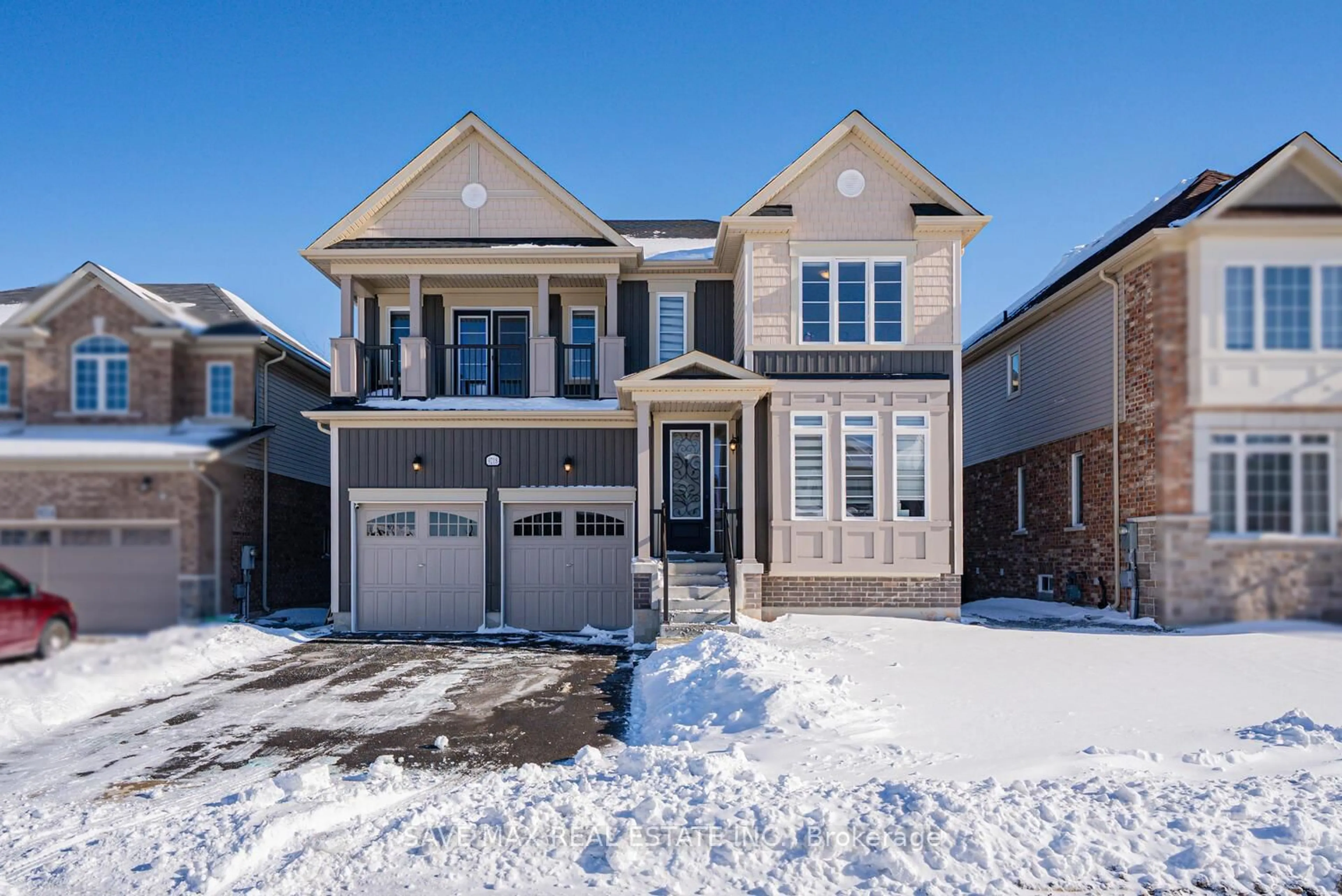 Home with brick exterior material, street for 9218 White Oak Ave, Niagara Falls Ontario L2G 0E9