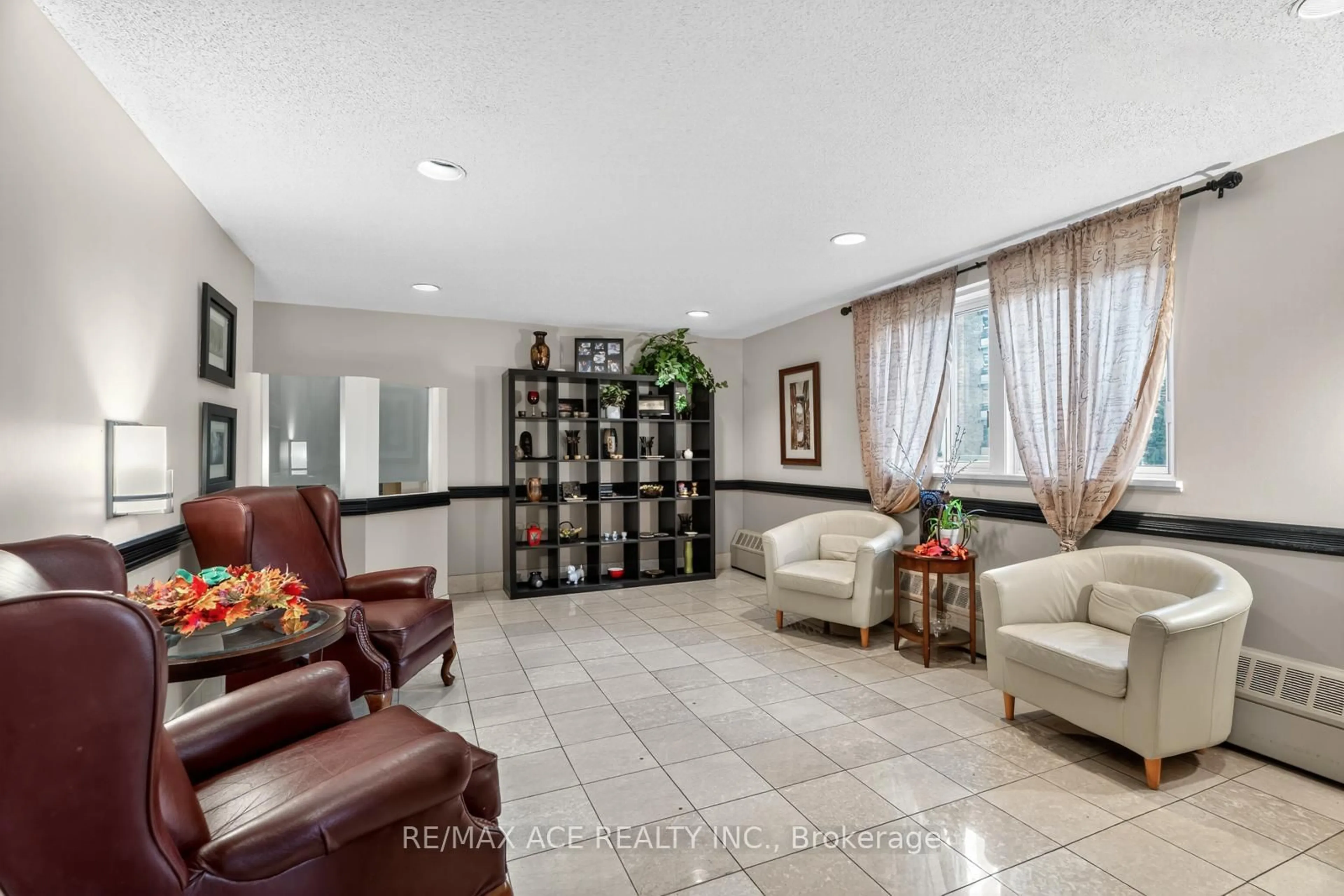 Unknown for 1505 Baseline Rd #915, Ottawa Ontario K2C 3L4