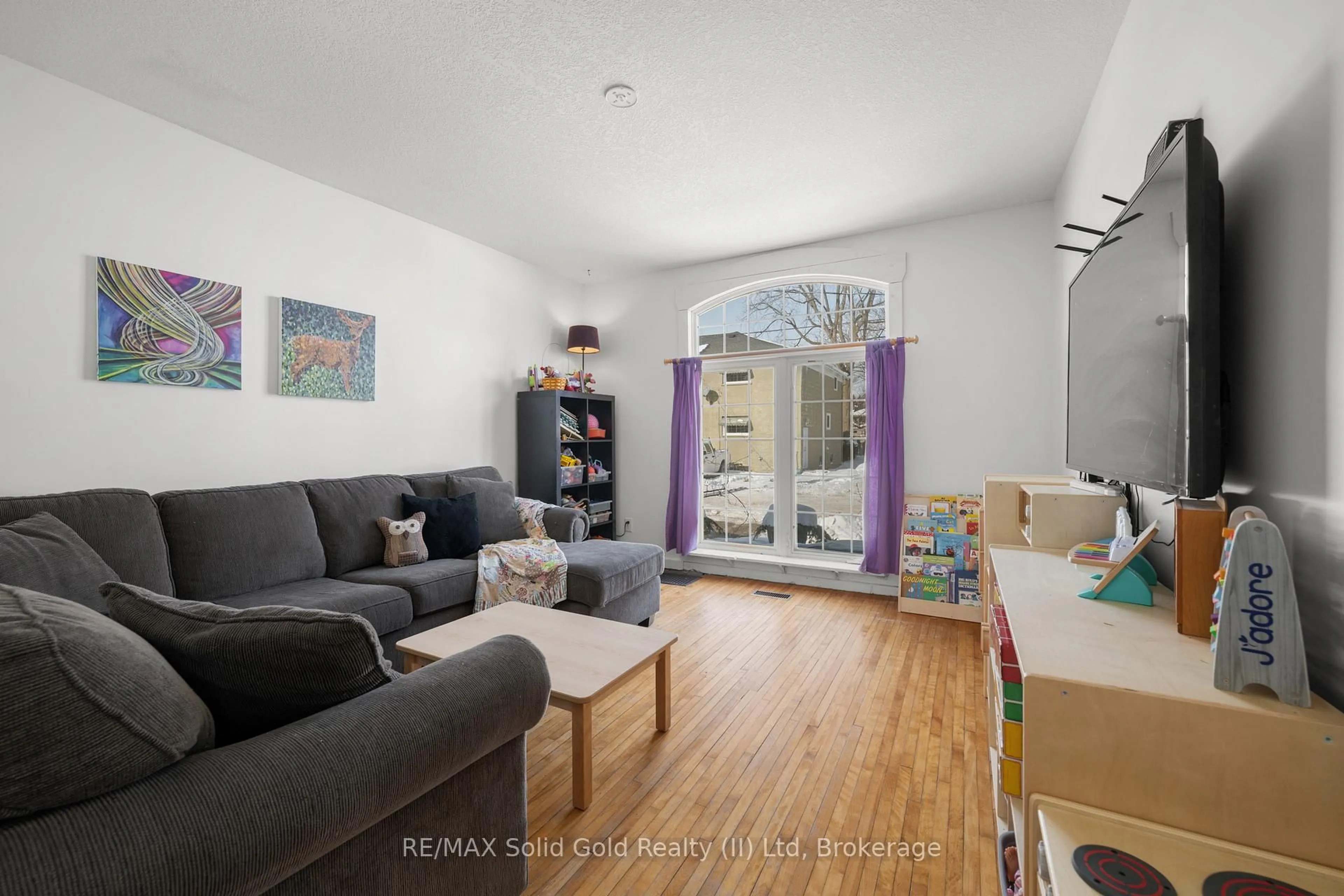 Living room with furniture, unknown for 50 Isabella St, Blandford-Blenheim Ontario N0J 1S0