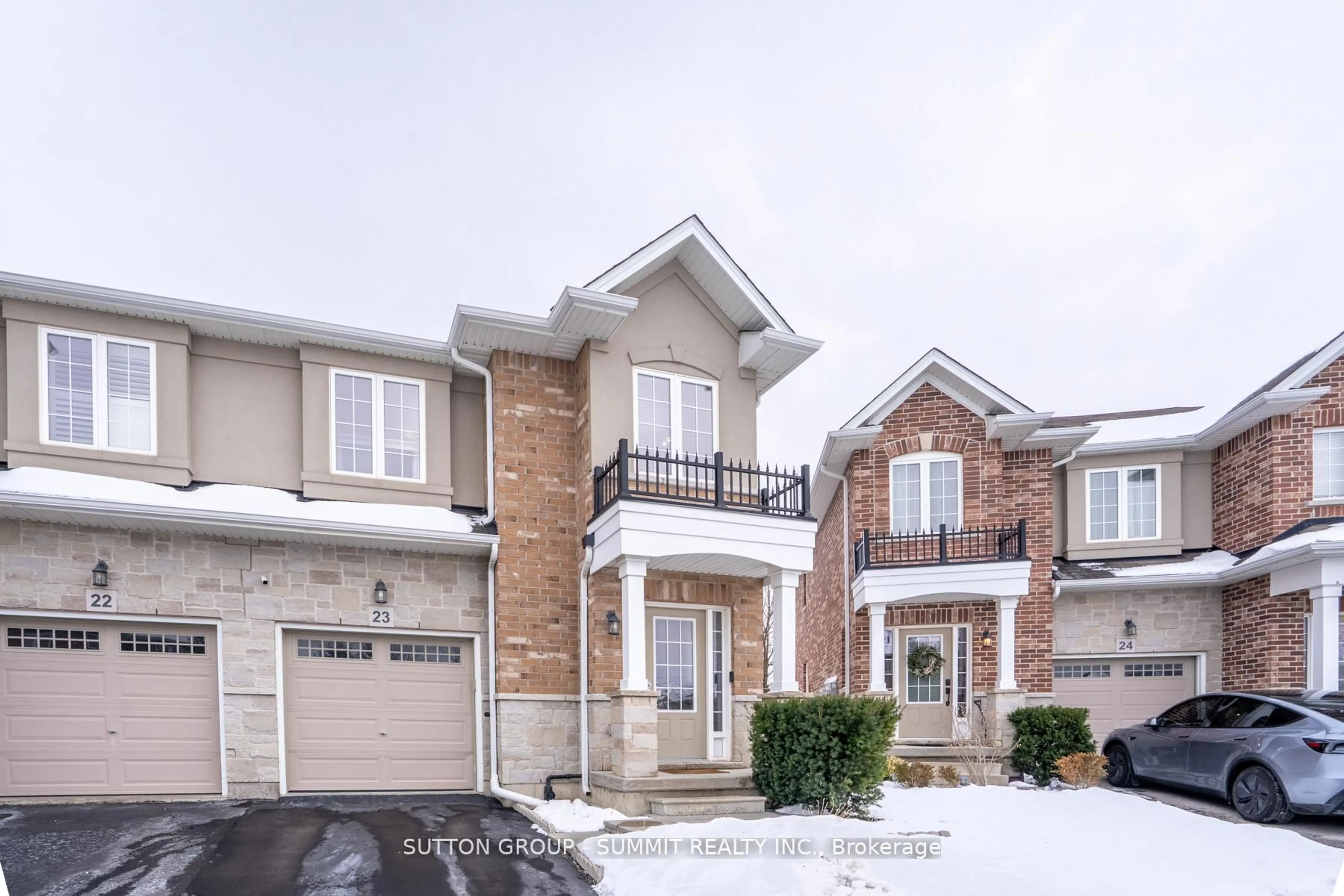 Home with brick exterior material, street for 90 Raymond Rd #23, Hamilton Ontario L9K 0J6