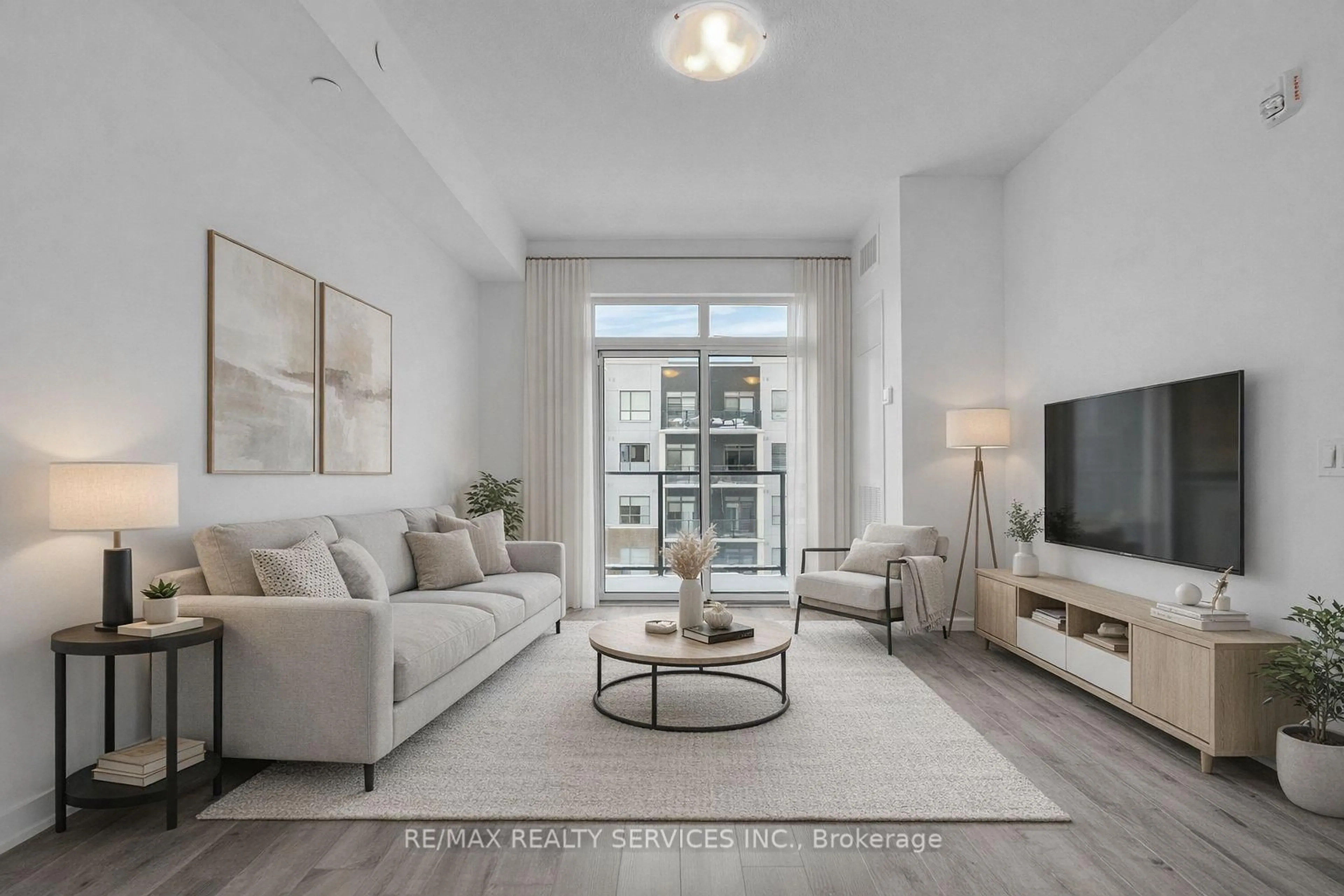 Living room with furniture, unknown for 5055 Greenlane Rd #522, Lincoln Ontario L3J 2J3