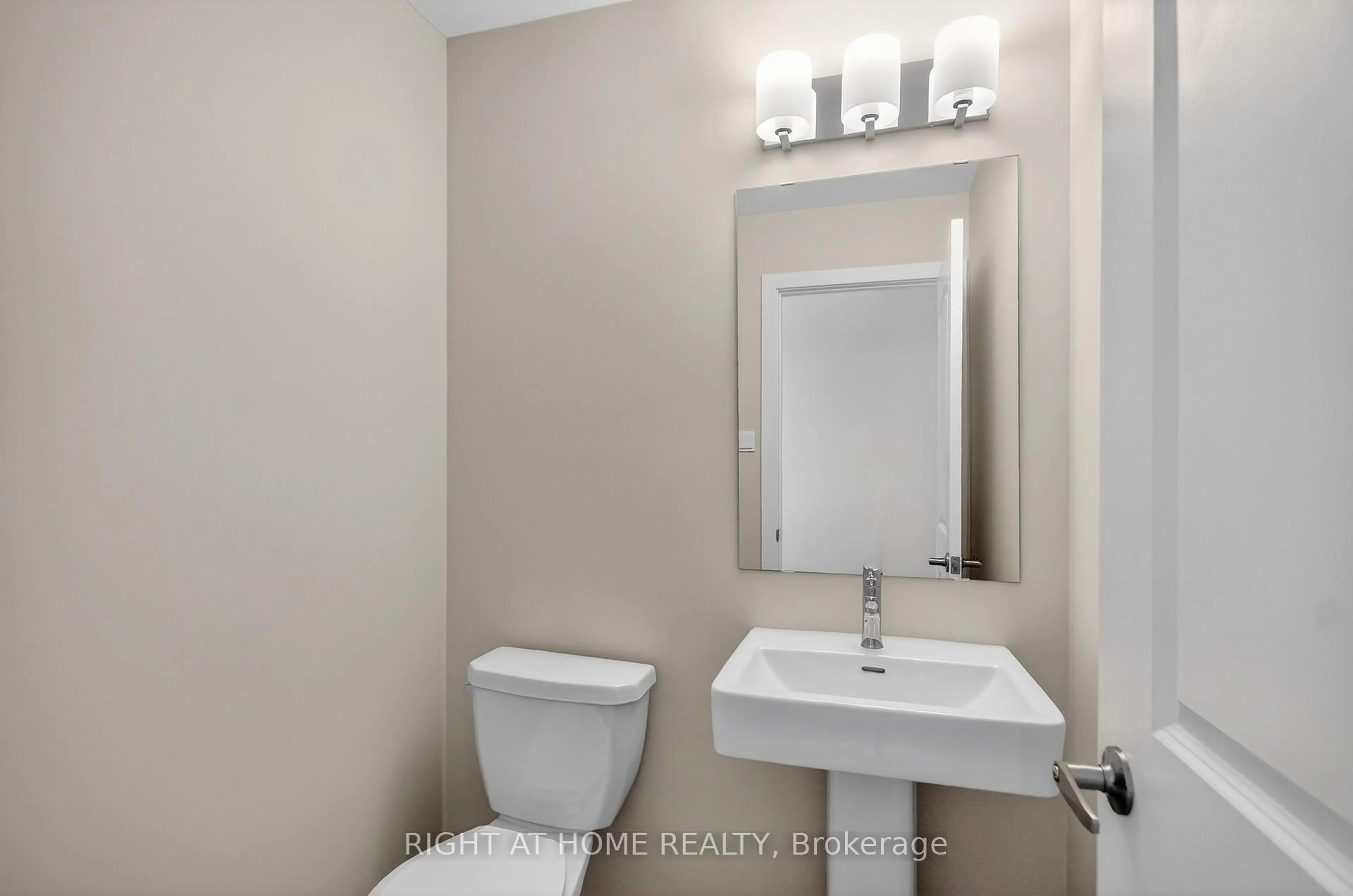 Standard bathroom, unknown for 544 Promontory Pl, Barrhaven Ontario K2J 7H2
