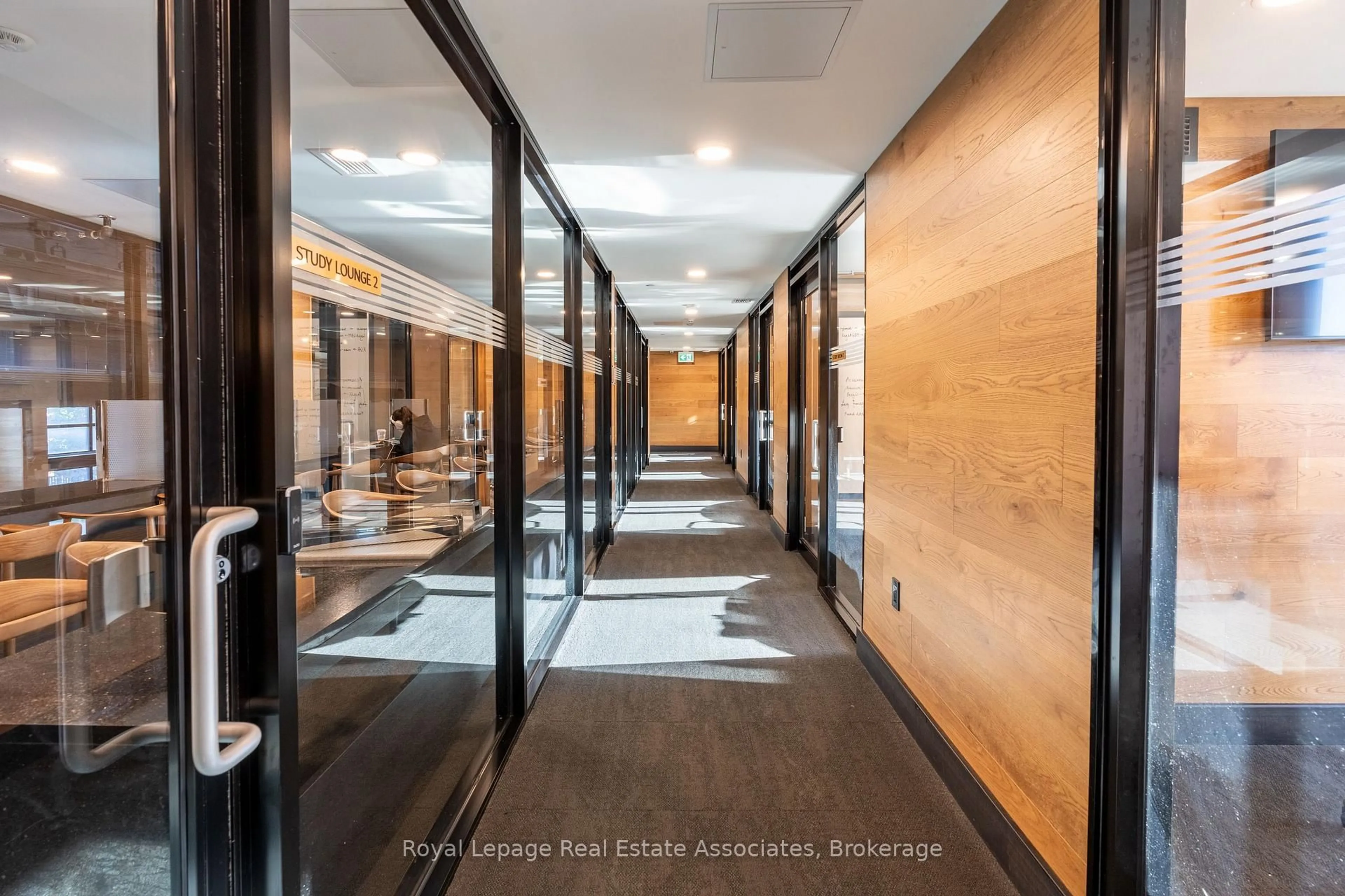 Indoor foyer for 145 Columbia St #514, Waterloo Ontario N2L 0K7