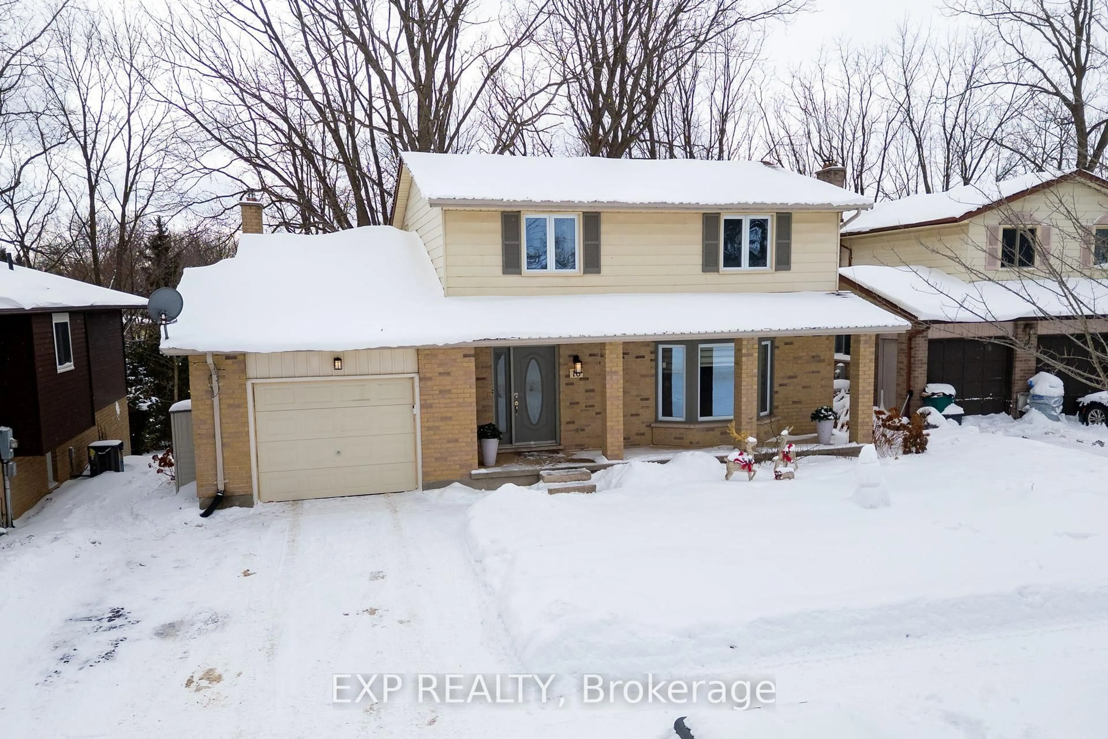 A pic from outside/outdoor area/front of a property/back of a property/a pic from drone, street for 16 Acorn Cres, London North Ontario N6G 3V4