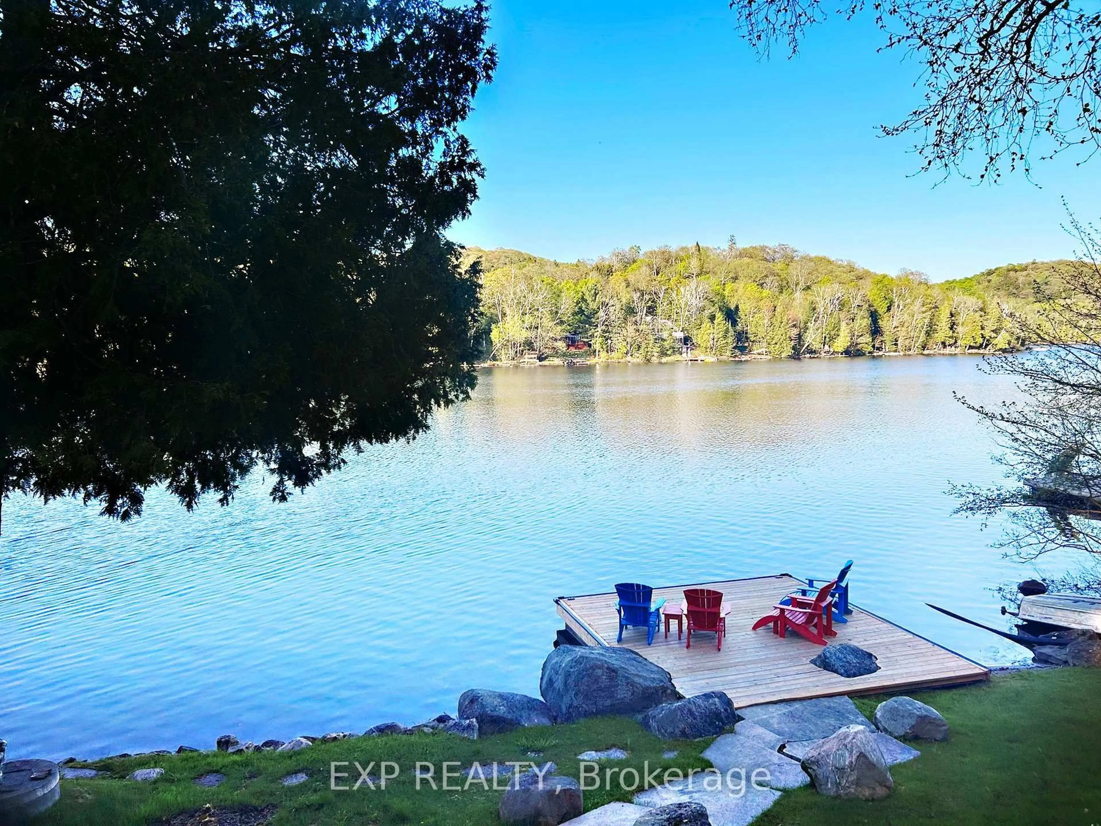 A pic from outside/outdoor area/front of a property/back of a property/a pic from drone, water/lake/river/ocean view for 1355 Bellwood Acres Rd, Lake of Bays Ontario P0B 1A0