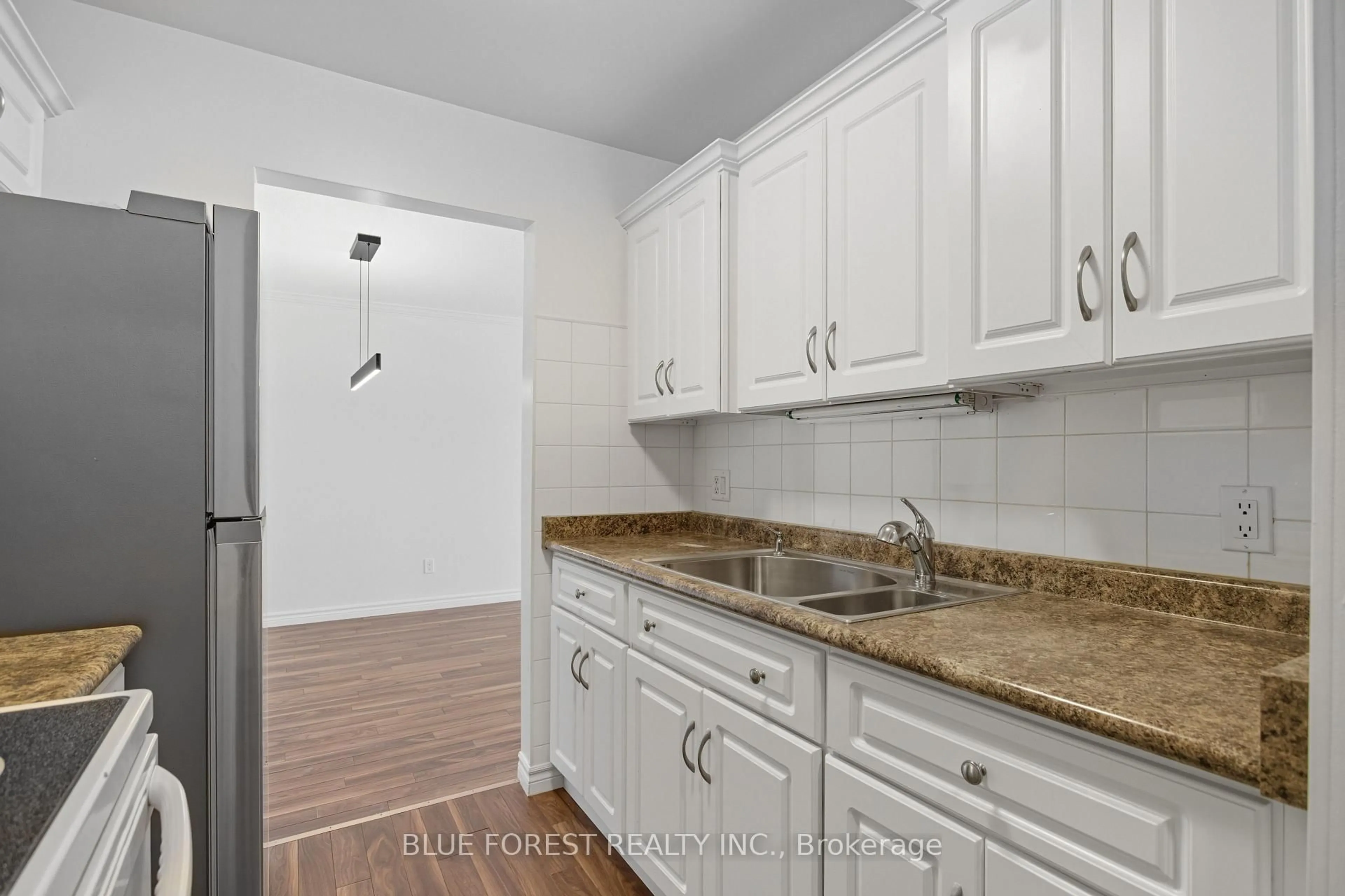 Standard kitchen, unknown for 731 Deveron Cres #308, London South Ontario N5Z 4X6