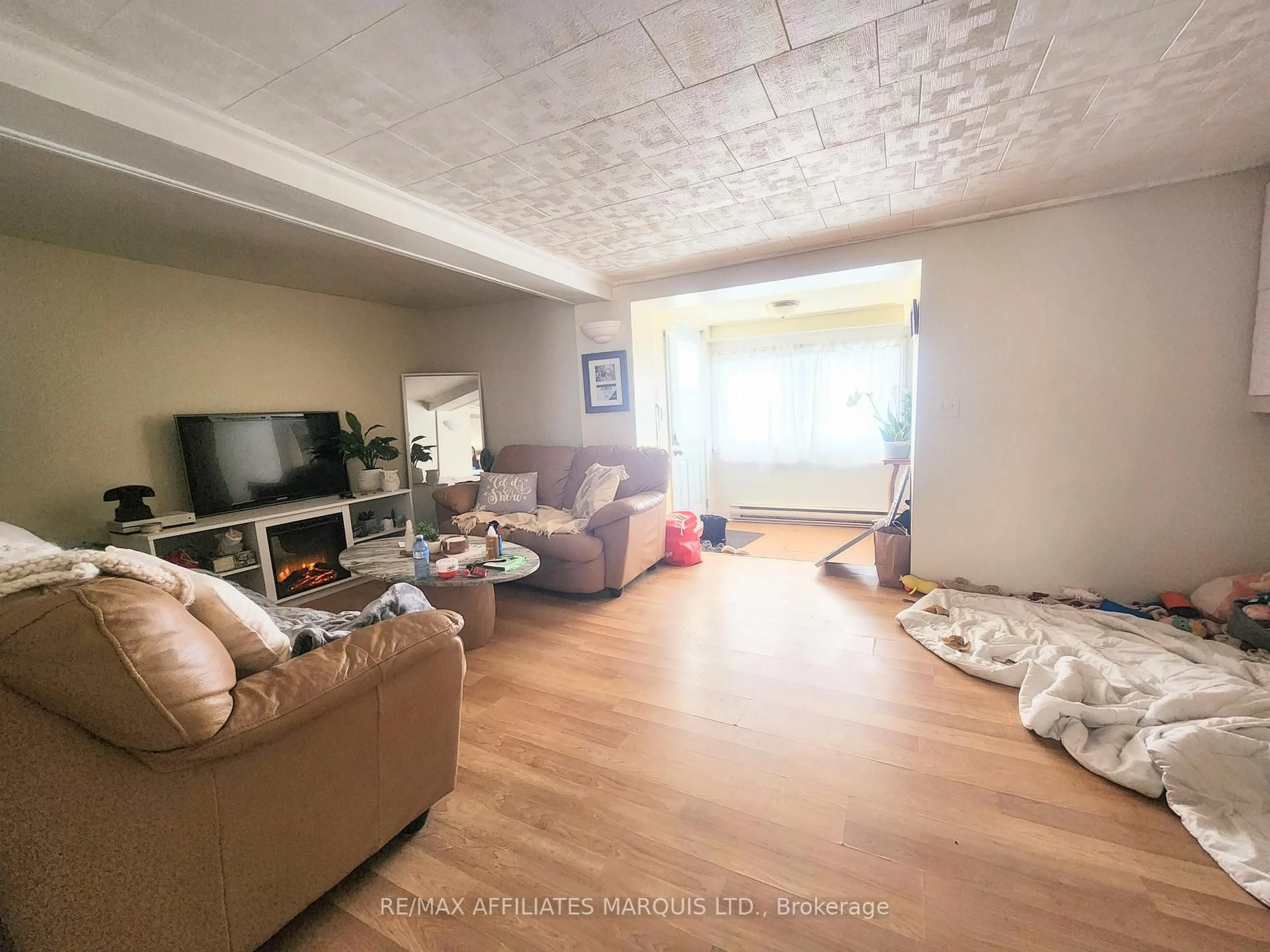 A pic of a room for 12 - 12A Cartier Ave, Cornwall Ontario K6J 4B4