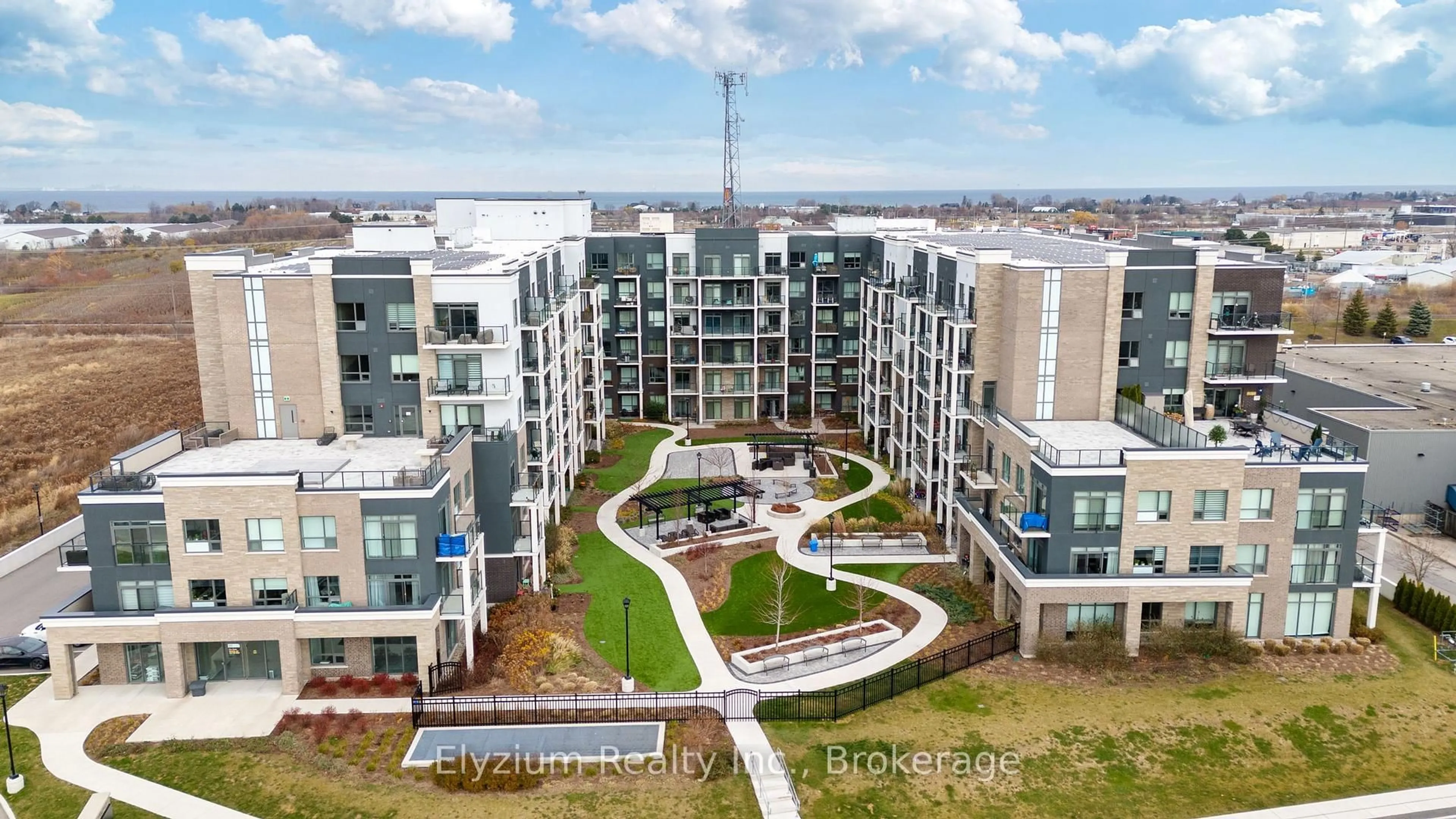 A pic from outside/outdoor area/front of a property/back of a property/a pic from drone, city buildings view from balcony for 5055 Greenlane Rd #127, Lincoln Ontario L3J 2J3