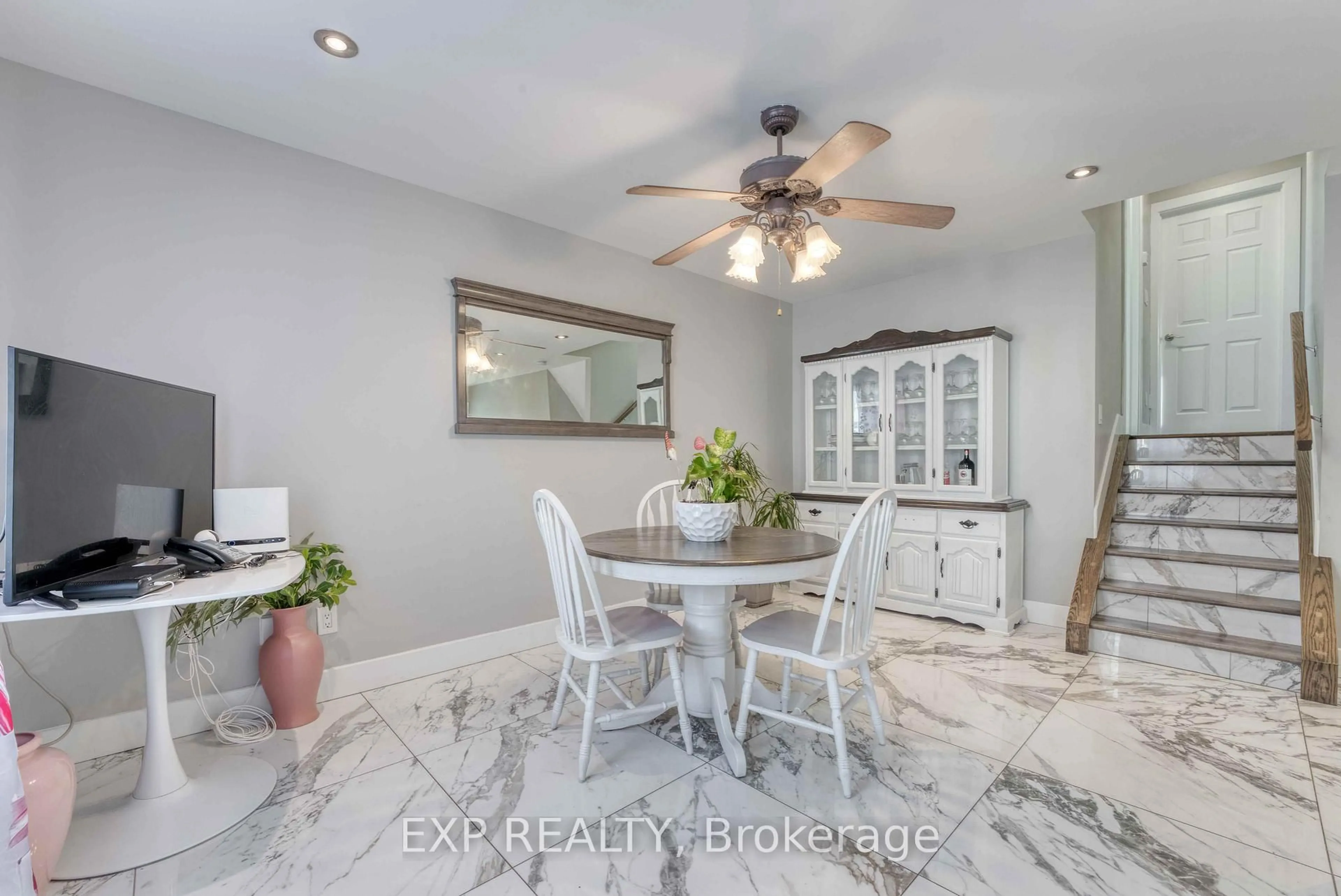 Dining room, ceramic/tile floor for 2901 Robillard Cres, Windsor Ontario N8W 5L2