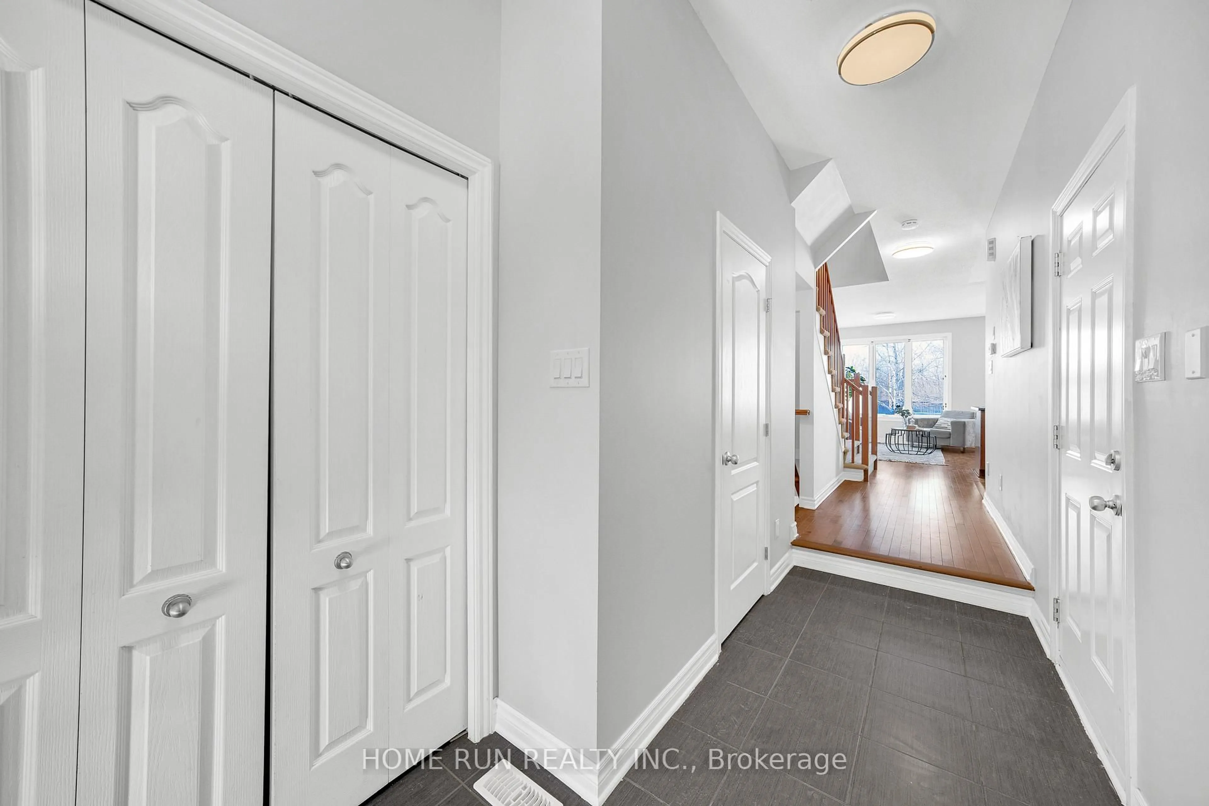 Indoor entryway for 273 Via San Marino St, Ottawa Ontario K2J 5X9