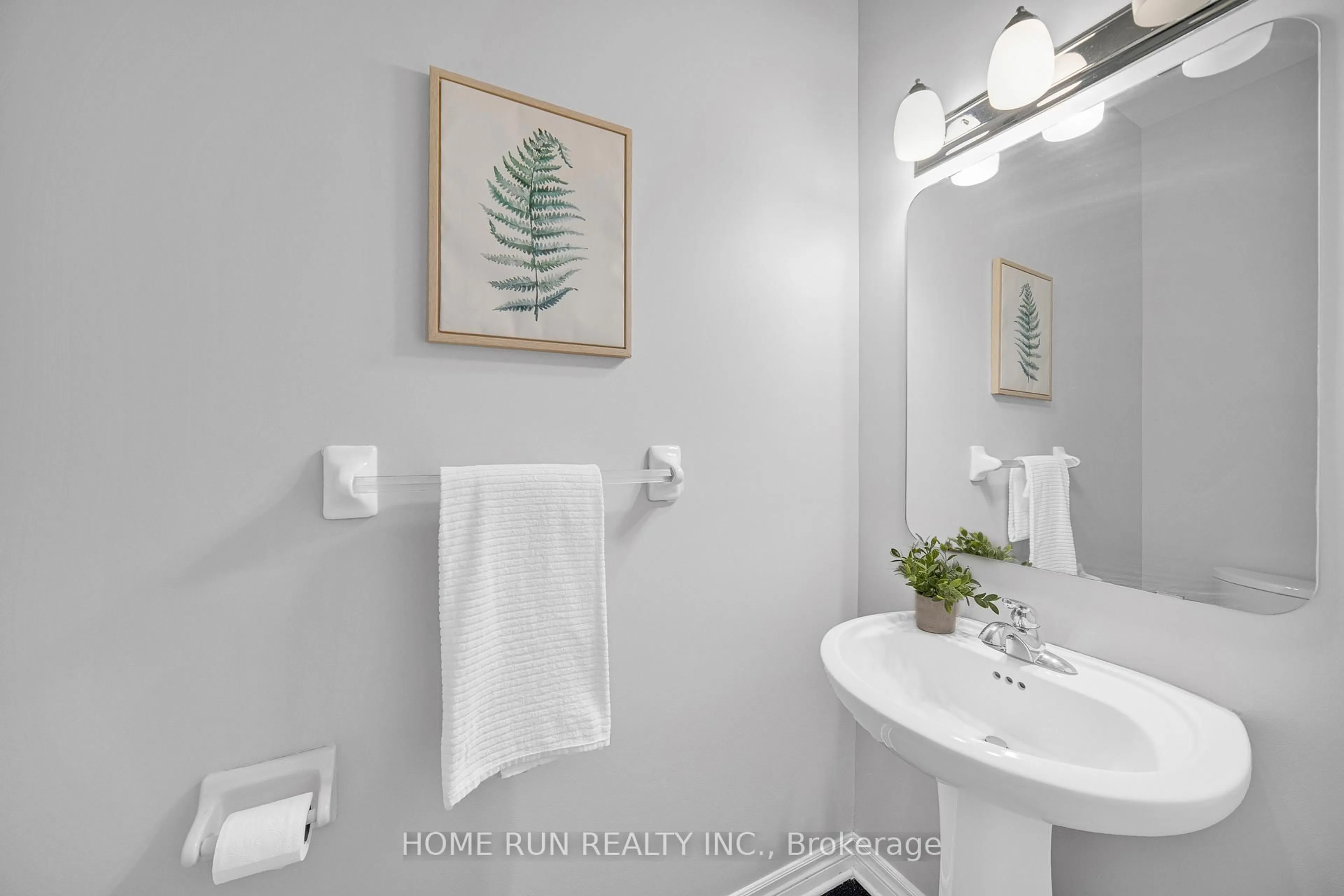 Standard bathroom, ceramic/tile floor for 273 Via San Marino St, Ottawa Ontario K2J 5X9