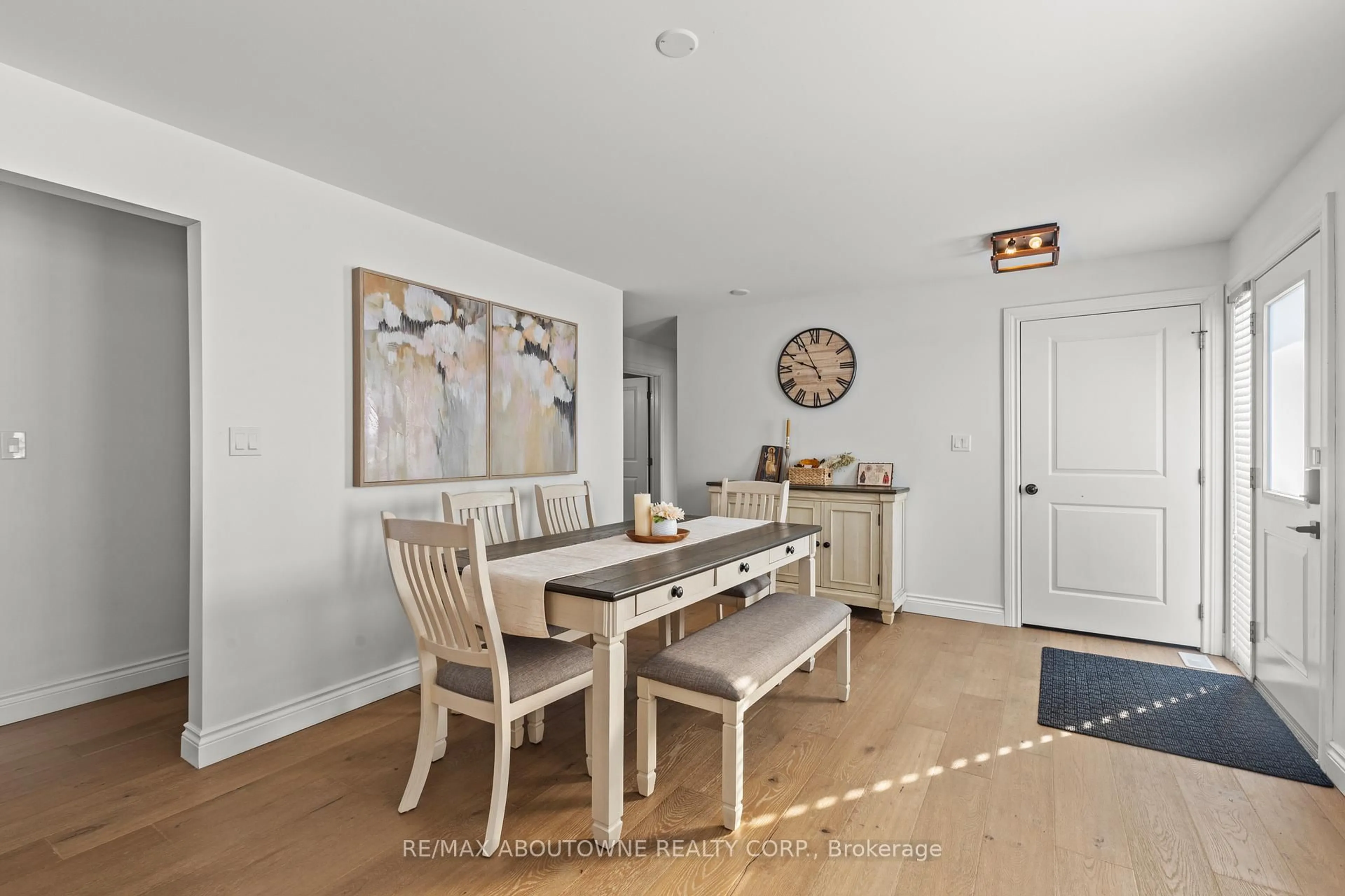 Dining room, unknown for 214 Binbrook Rd, Hamilton Ontario L0R 1C0