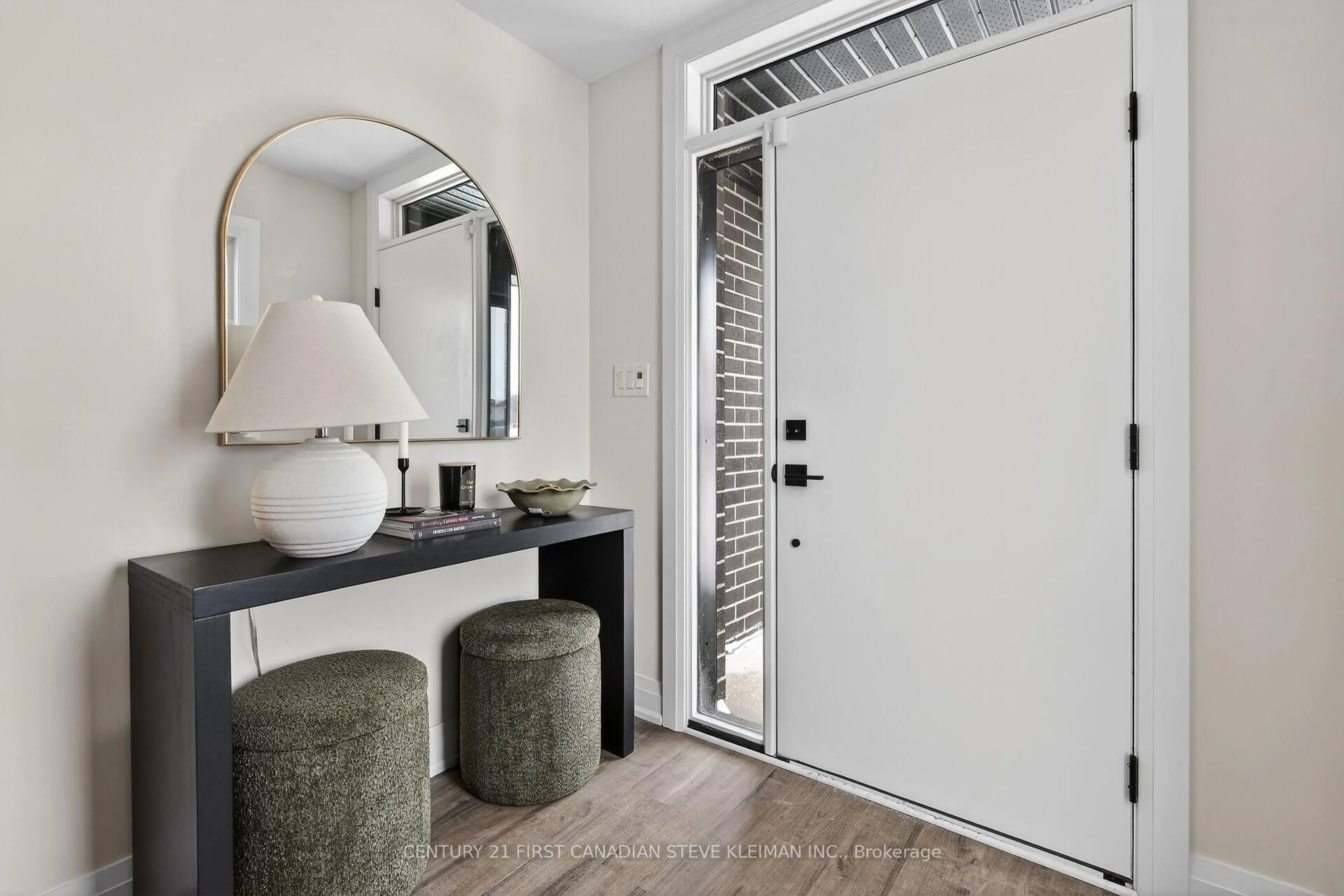 Indoor entryway for 2830 Tokala Tr #153, London North Ontario N6G 5B4