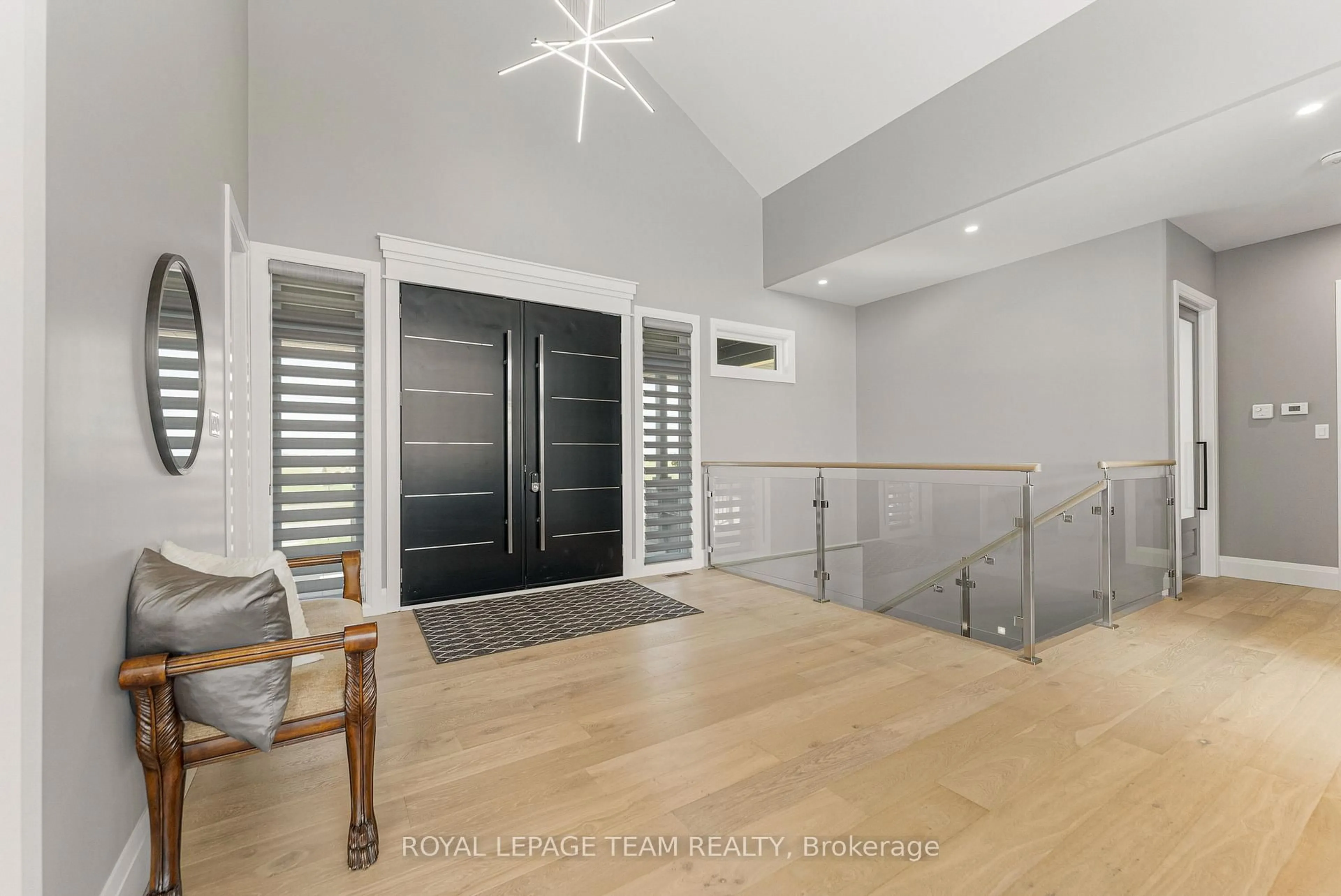 Indoor entryway for 231 Finnerty Rd, Cobden Ontario K0J 1K0