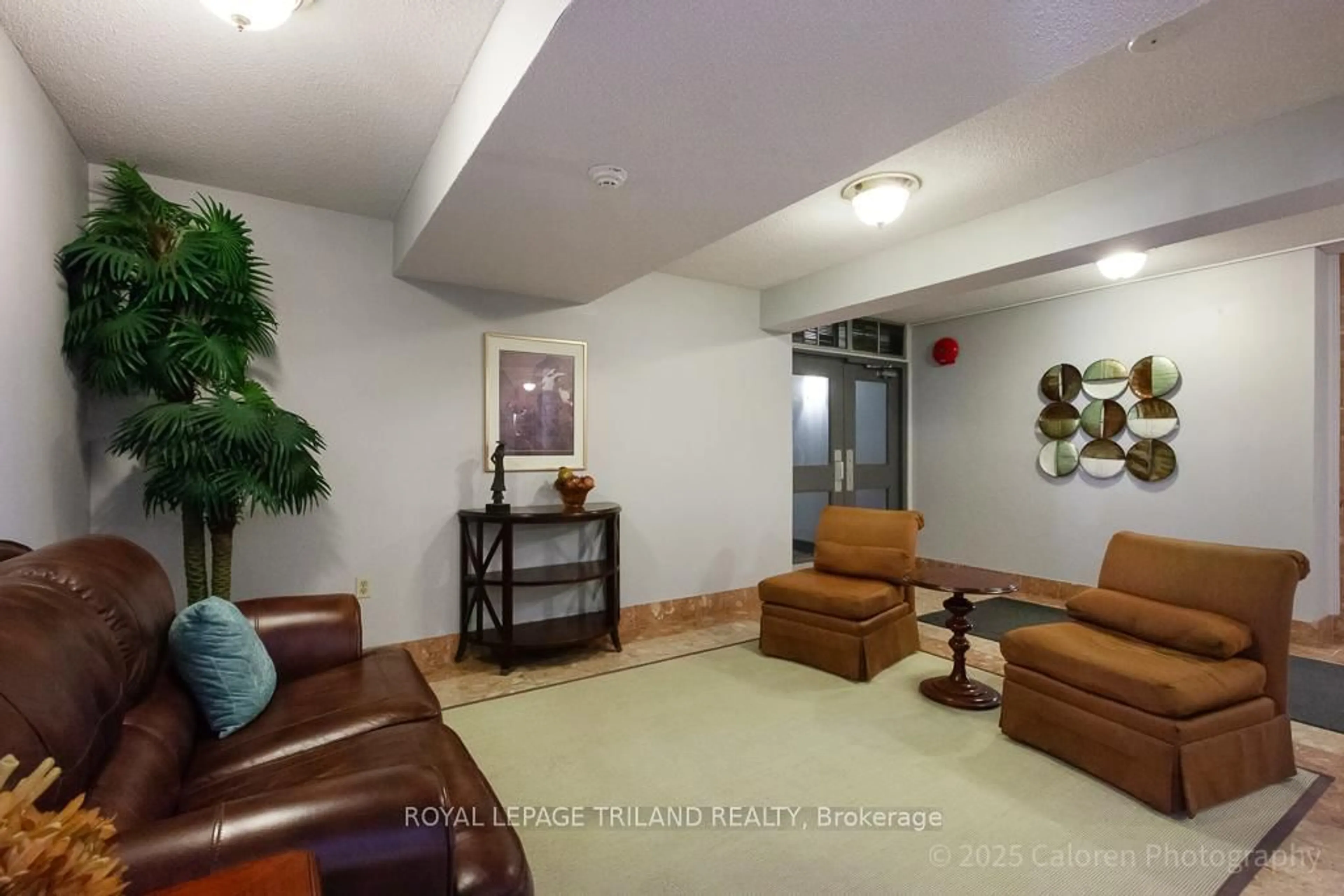 Living room with furniture, unknown for 1510 Richmond St #503, London North Ontario N6G 4V2