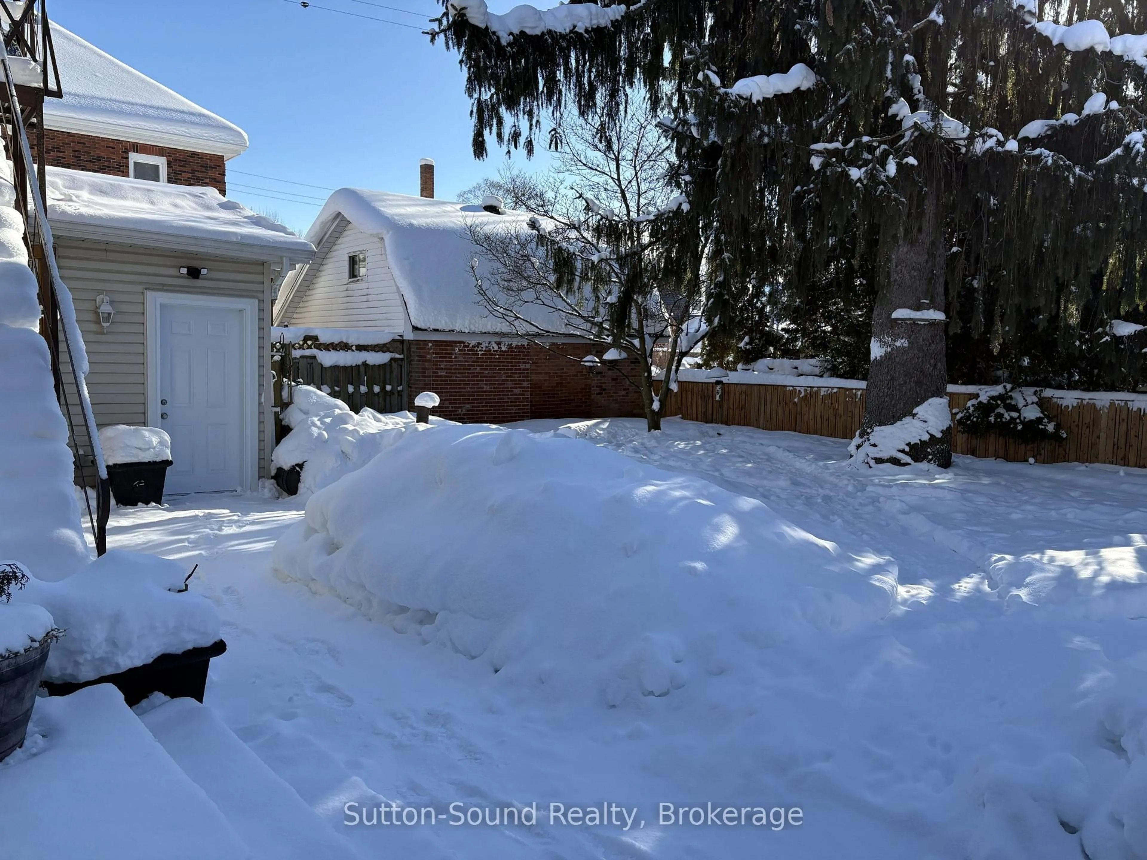 A pic from outside/outdoor area/front of a property/back of a property/a pic from drone, street for 155 5th  A St, Owen Sound Ontario N4K 1C4