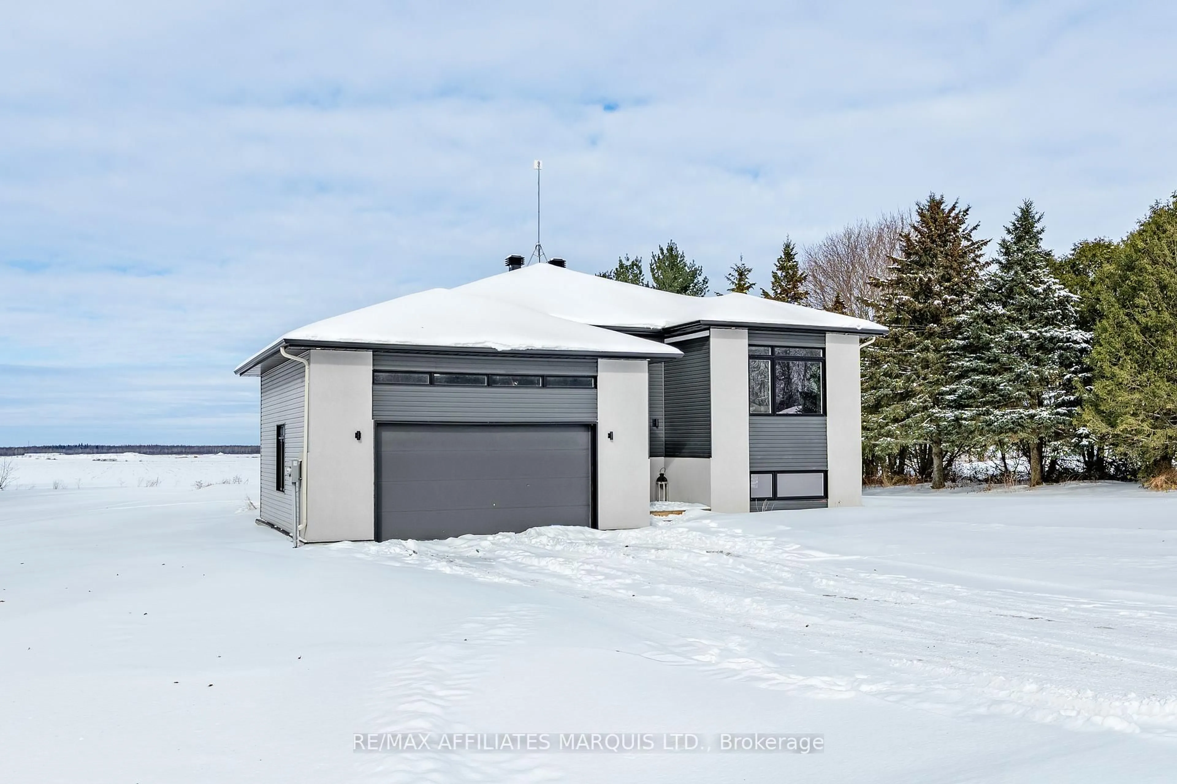 Unknown for 16939 Eighth Rd, North Stormont Ontario K0C 1W0