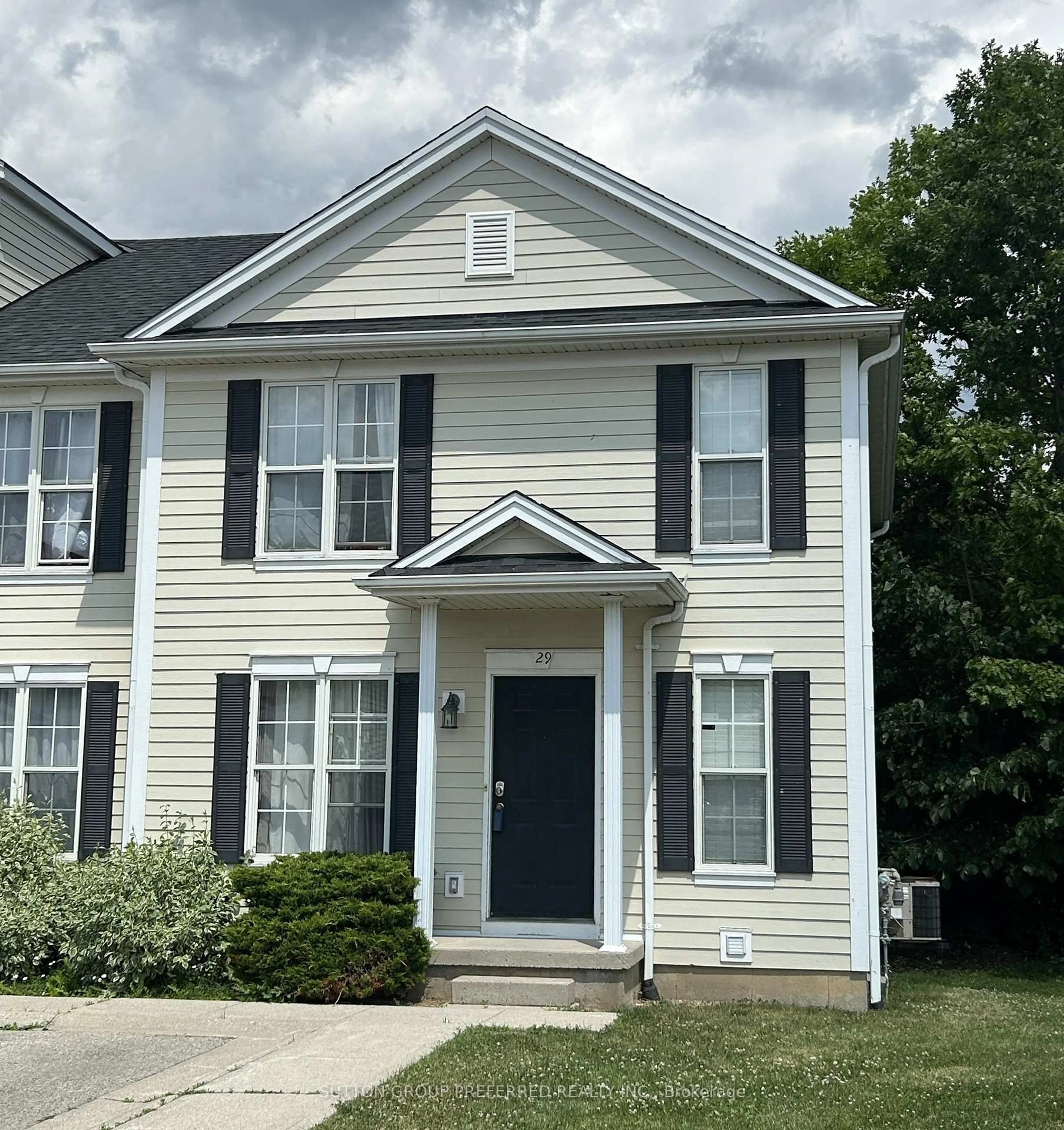 Home with vinyl exterior material, street for 600 Sarnia Rd #29, London North Ontario N6G 5M5